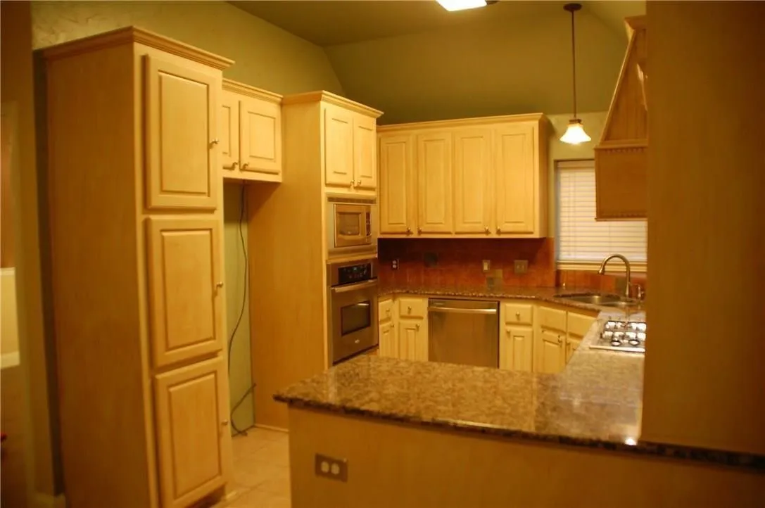 Single Family Residence For Rent in Tarrant County , 1522 Cat Mountain Trail, Keller, Texas 76248, 3 Bedroom, 2 Bathroom, 2 Garage spaces, 2,401 Sqft, built in 1995, mls#21373334, Real Estate Agent in Keller, Homes For Rent in Tarrant county, Homes For Rent in Keller, Realtor in Keller Texas, Real Estate Brokerage Independent Realty Texas, Luminita Cordes Realtor
