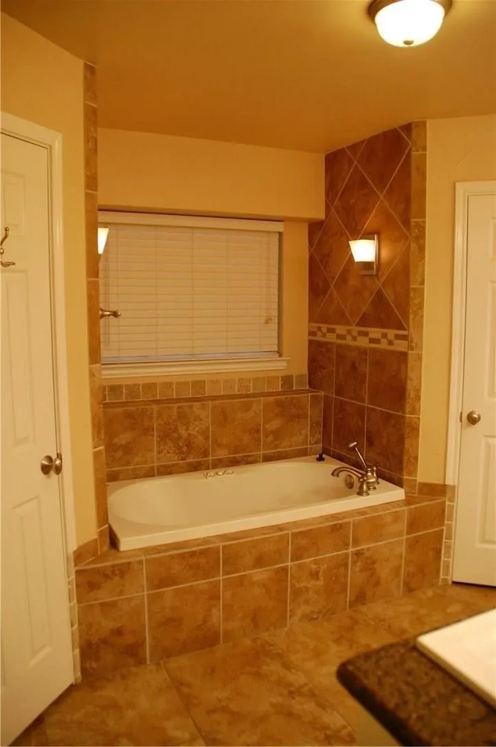 Single Family Residence For Rent in Tarrant County , 1522 Cat Mountain Trail, Keller, Texas 76248, 3 Bedroom, 2 Bathroom, 2 Garage spaces, 2,401 Sqft, built in 1995, mls#21373334, Real Estate Agent in Keller, Homes For Rent in Tarrant county, Homes For Rent in Keller, Realtor in Keller Texas, Real Estate Brokerage Independent Realty Texas, Luminita Cordes Realtor