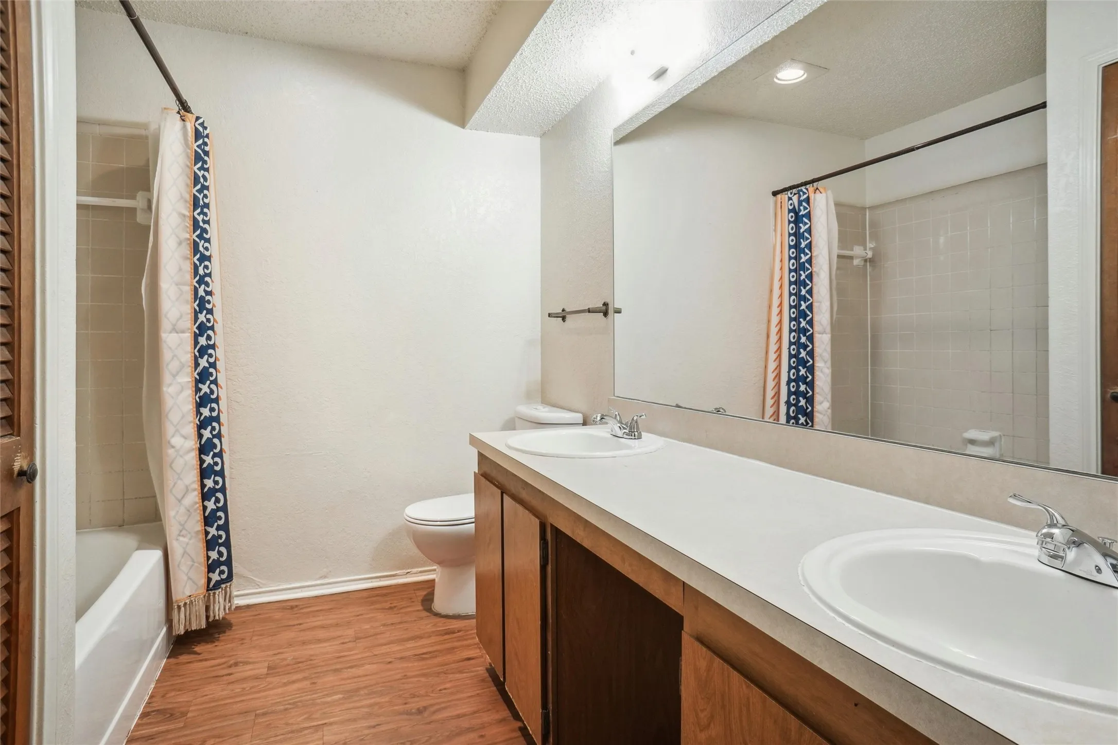 Duplex For Rent in Tarrant County , 7472 Tiffany Meadows Lane, Fort Worth, Texas 76140, 2 Bedroom, 1 Bathroom, Garage spaces, 2,175 Sqft, built in 1984, mls#21378145, Real Estate Agent in Fort Worth, Homes For Rent in Tarrant county, Homes For Rent in Fort Worth, Realtor in Fort Worth Texas, Real Estate Brokerage Independent Realty Texas, Luminita Cordes Realtor