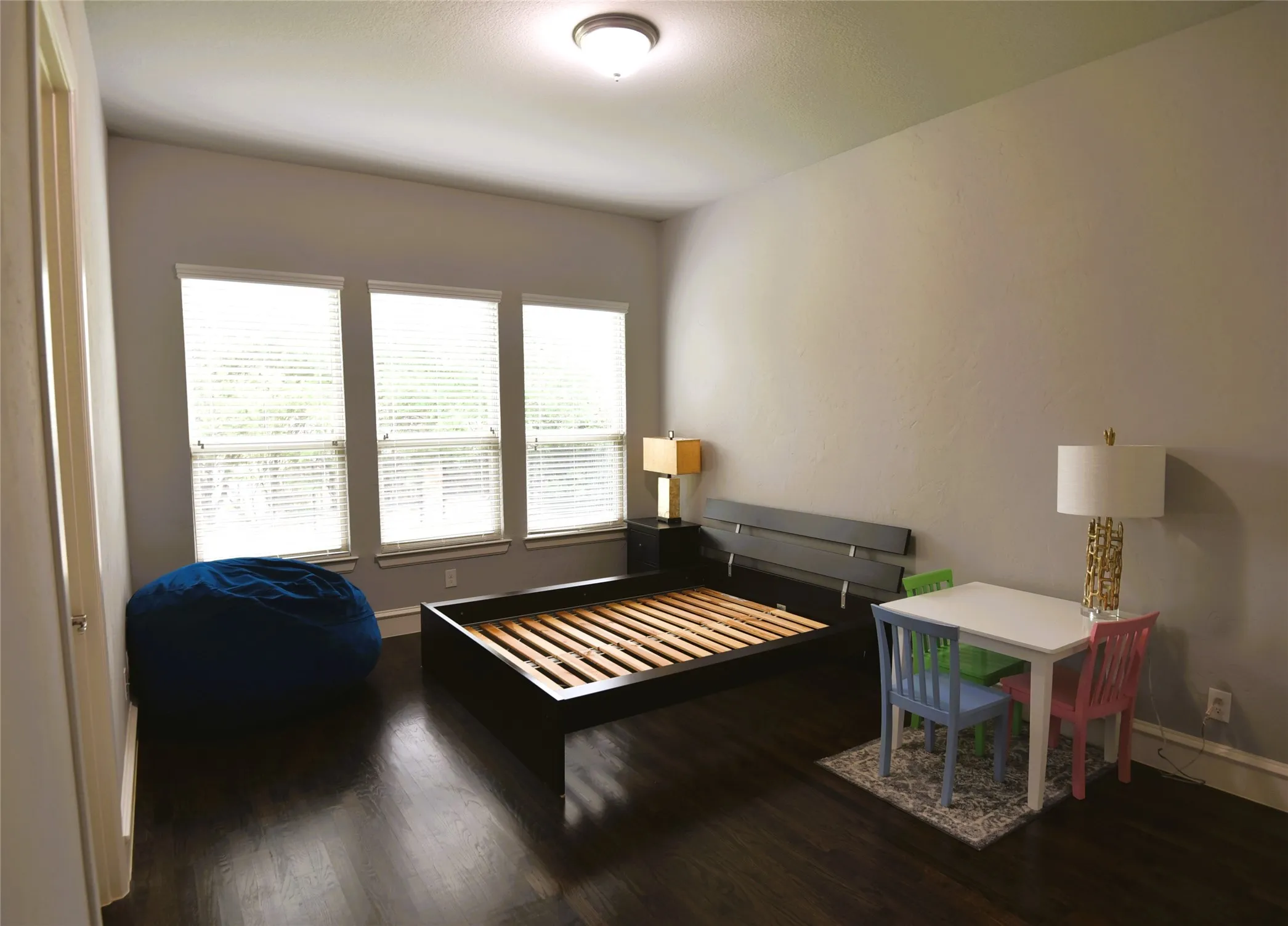 Single Family Residence For Rent in Tarrant County , 200 Montrose Lane, Southlake, Texas 76092, 4 Bedroom, 6 Bathroom, 3 Garage spaces, 4,478 Sqft, built in 2016, mls#21379491, Real Estate Agent in Southlake, Homes For Rent in Tarrant county, Homes For Rent in Southlake, Realtor in Southlake Texas, Real Estate Brokerage Independent Realty Texas, Luminita Cordes Realtor