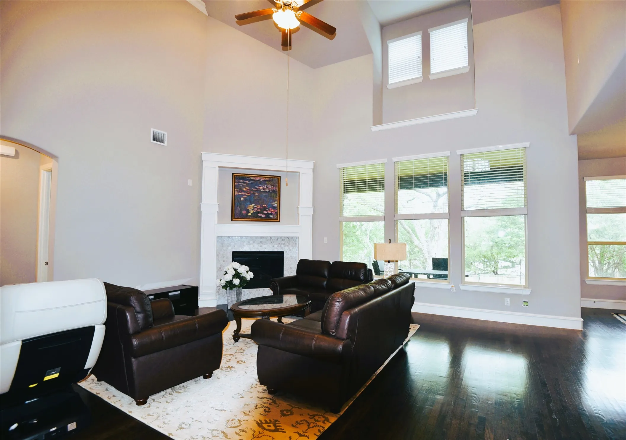 Single Family Residence For Rent in Tarrant County , 200 Montrose Lane, Southlake, Texas 76092, 4 Bedroom, 6 Bathroom, 3 Garage spaces, 4,478 Sqft, built in 2016, mls#21379491, Real Estate Agent in Southlake, Homes For Rent in Tarrant county, Homes For Rent in Southlake, Realtor in Southlake Texas, Real Estate Brokerage Independent Realty Texas, Luminita Cordes Realtor