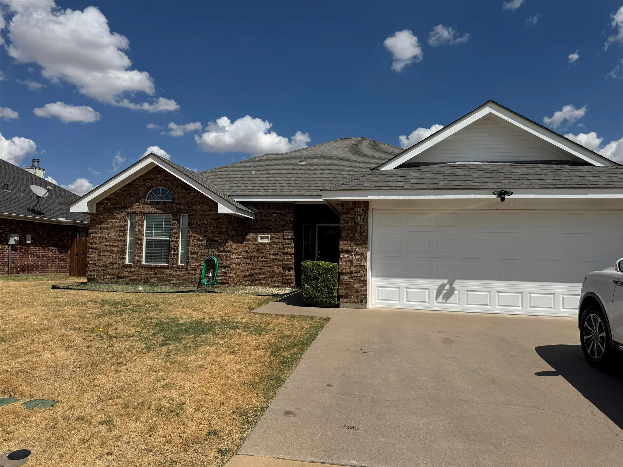 Single Family Residence For Rent in Taylor County , 4925 Many Waters Drive, Abilene, Texas 79602, 3 Bedroom, 2 Bathroom, 2 Garage spaces, 1,519 Sqft, built in 2008, mls#21379495, Real Estate Agent in Abilene, Homes For Rent in Taylor county, Homes For Rent in Abilene, Realtor in Abilene Texas, Real Estate Brokerage Independent Realty Texas, Luminita Cordes Realtor