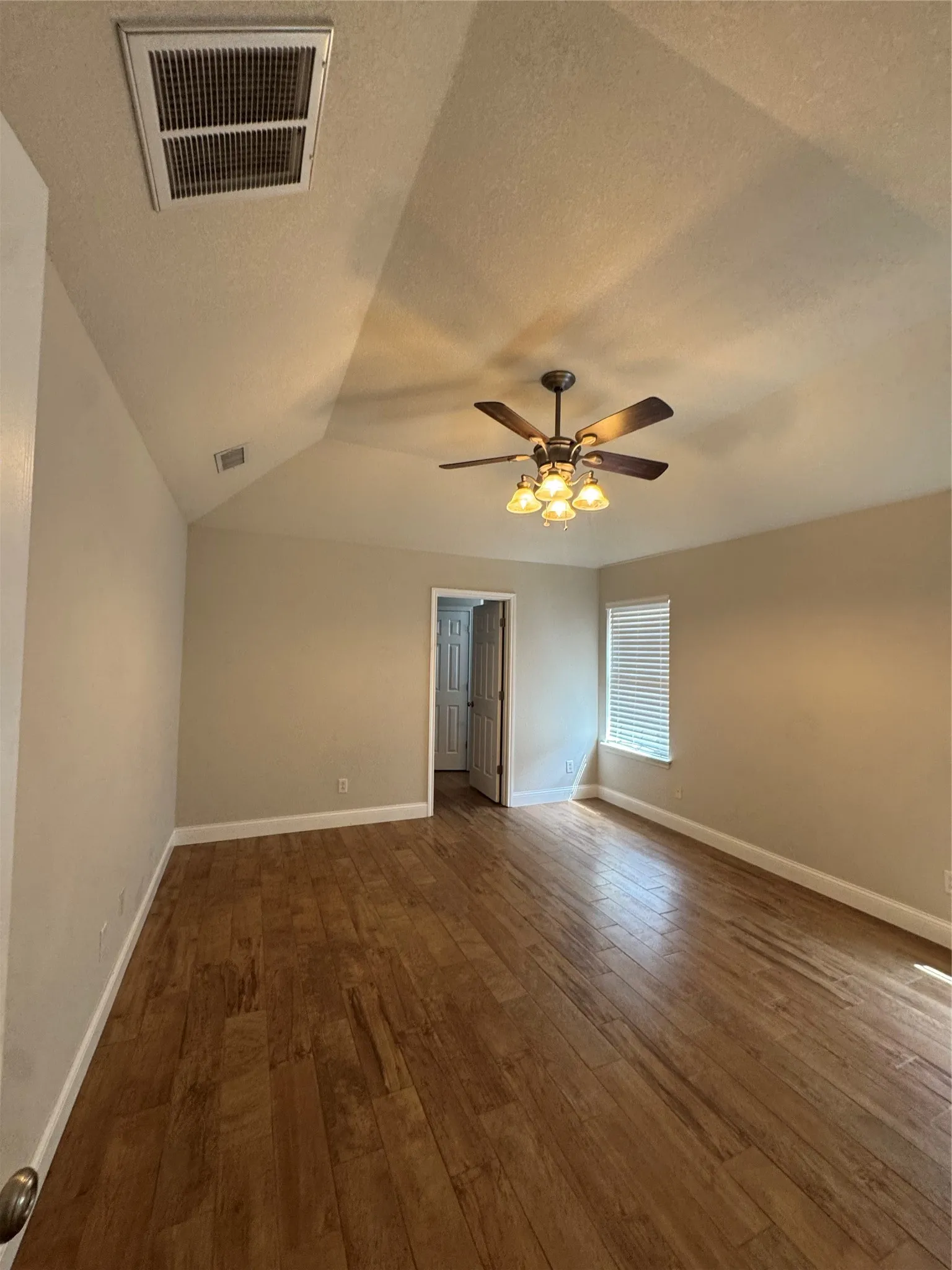 Single Family Residence For Rent in Taylor County , 4925 Many Waters Drive, Abilene, Texas 79602, 3 Bedroom, 2 Bathroom, 2 Garage spaces, 1,519 Sqft, built in 2008, mls#21379495, Real Estate Agent in Abilene, Homes For Rent in Taylor county, Homes For Rent in Abilene, Realtor in Abilene Texas, Real Estate Brokerage Independent Realty Texas, Luminita Cordes Realtor