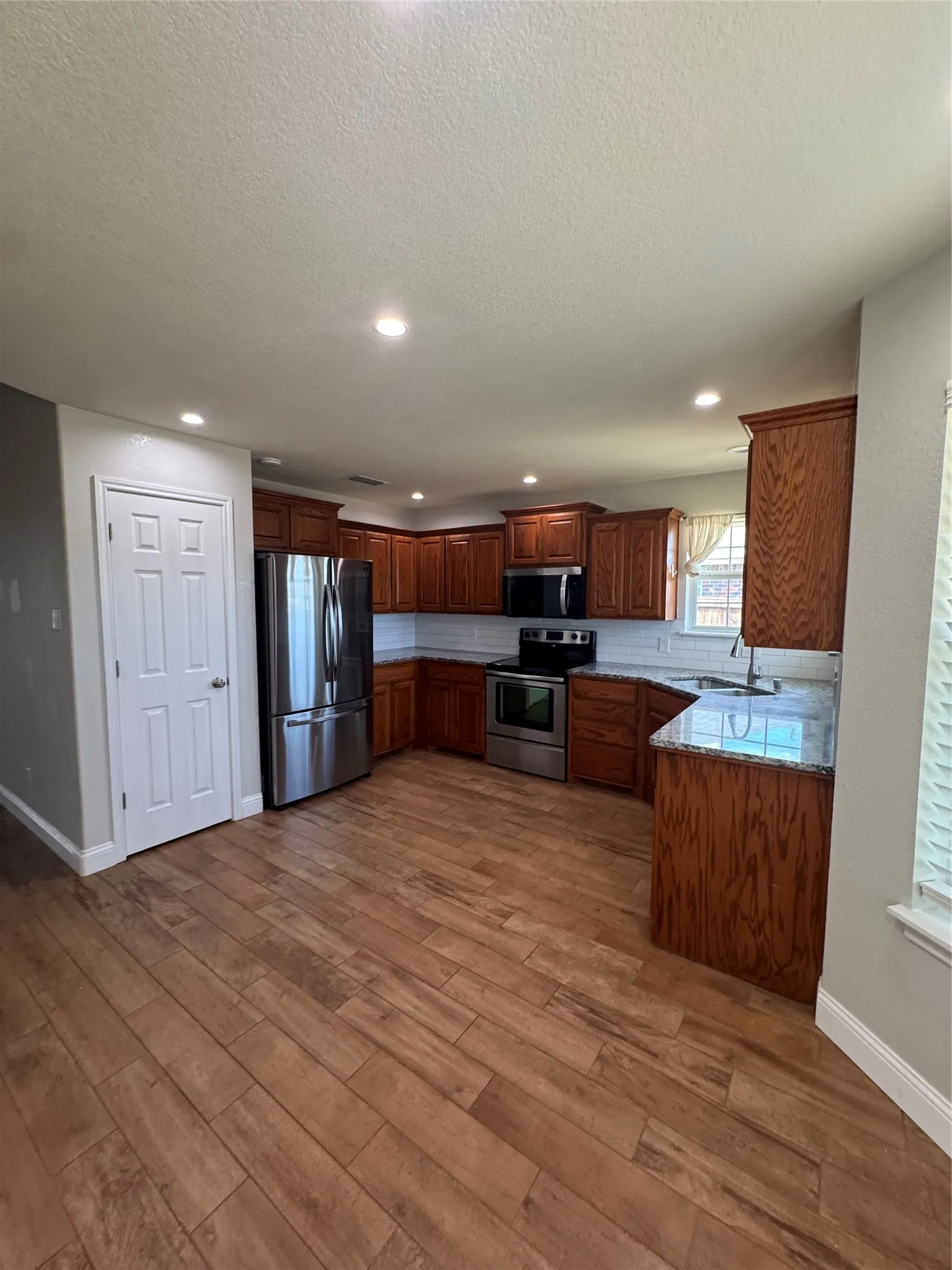 Single Family Residence For Rent in Taylor County , 4925 Many Waters Drive, Abilene, Texas 79602, 3 Bedroom, 2 Bathroom, 2 Garage spaces, 1,519 Sqft, built in 2008, mls#21379495, Real Estate Agent in Abilene, Homes For Rent in Taylor county, Homes For Rent in Abilene, Realtor in Abilene Texas, Real Estate Brokerage Independent Realty Texas, Luminita Cordes Realtor