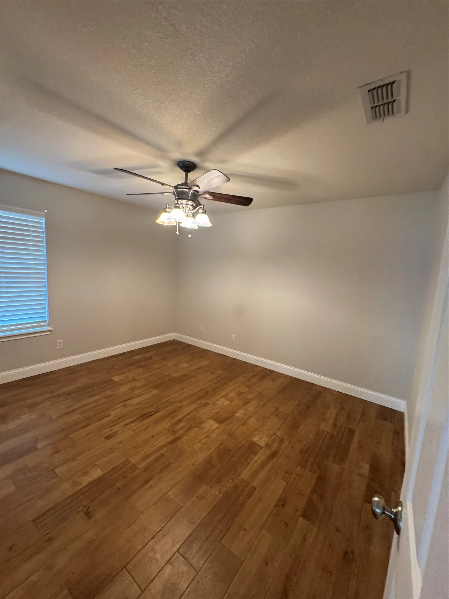 Single Family Residence For Rent in Taylor County , 4925 Many Waters Drive, Abilene, Texas 79602, 3 Bedroom, 2 Bathroom, 2 Garage spaces, 1,519 Sqft, built in 2008, mls#21379495, Real Estate Agent in Abilene, Homes For Rent in Taylor county, Homes For Rent in Abilene, Realtor in Abilene Texas, Real Estate Brokerage Independent Realty Texas, Luminita Cordes Realtor