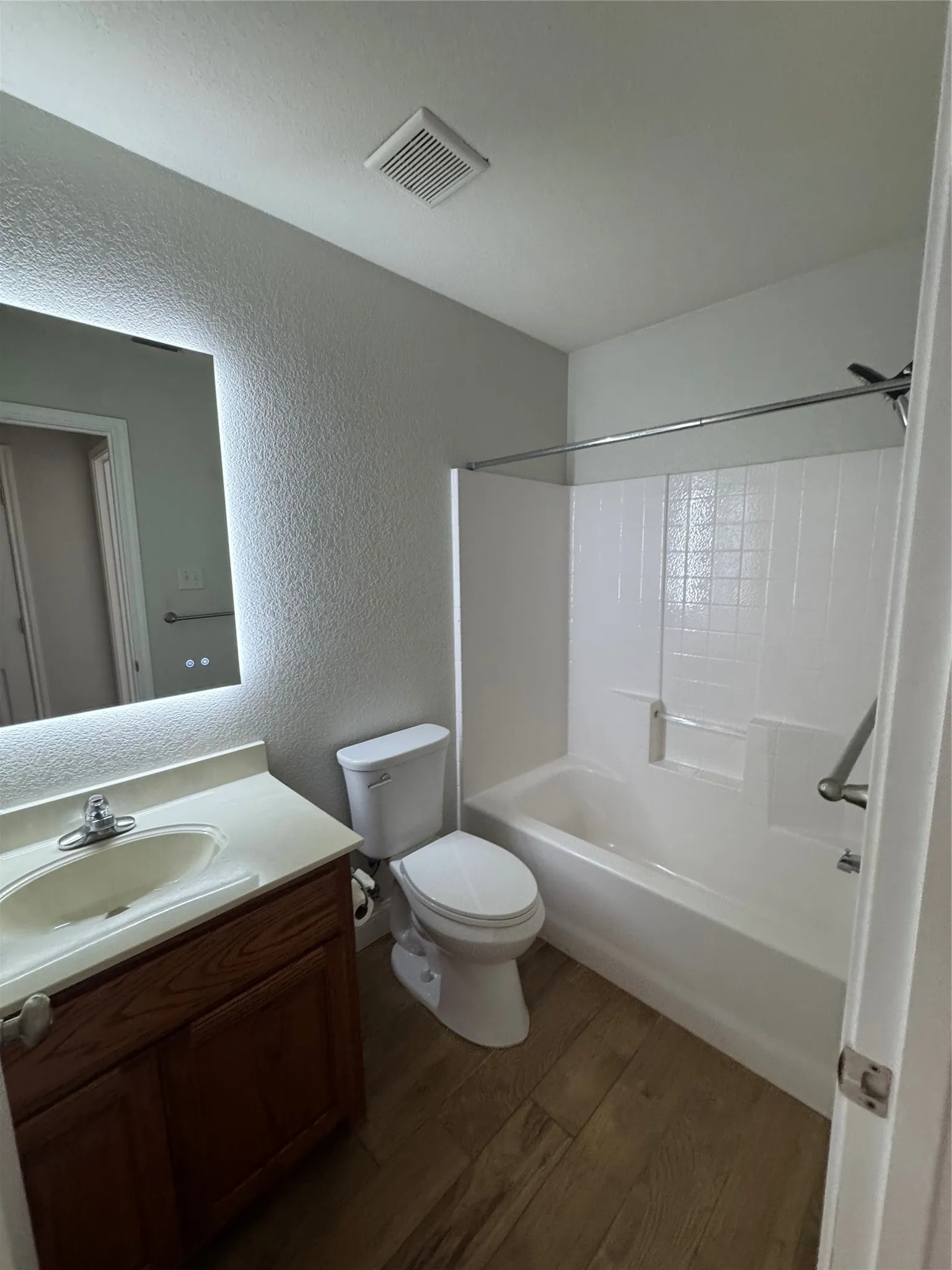 Single Family Residence For Rent in Taylor County , 4925 Many Waters Drive, Abilene, Texas 79602, 3 Bedroom, 2 Bathroom, 2 Garage spaces, 1,519 Sqft, built in 2008, mls#21379495, Real Estate Agent in Abilene, Homes For Rent in Taylor county, Homes For Rent in Abilene, Realtor in Abilene Texas, Real Estate Brokerage Independent Realty Texas, Luminita Cordes Realtor