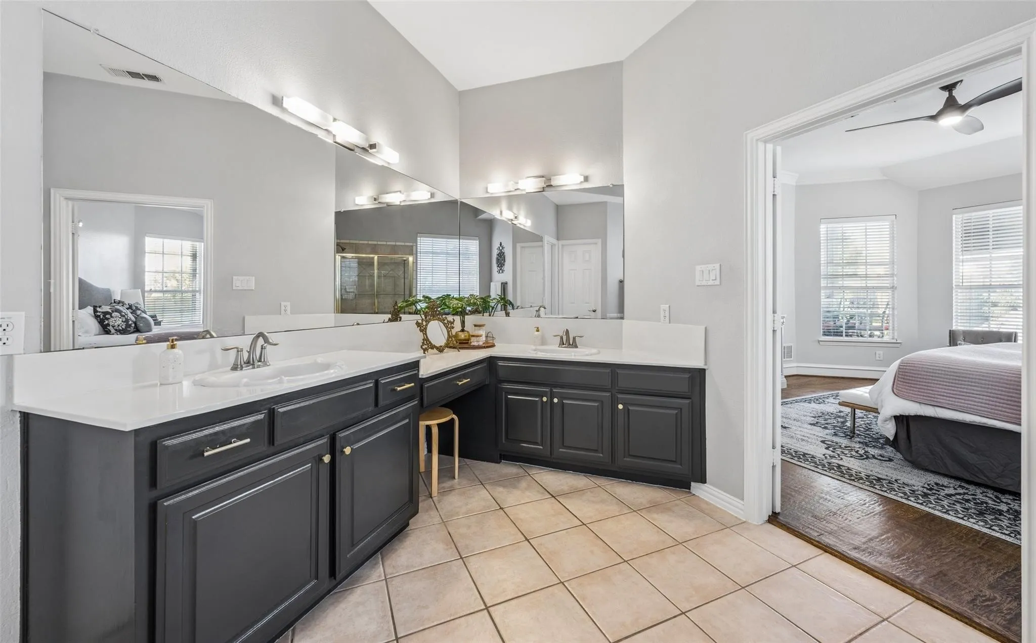 Single Family Residence For Sale in Collin County , 3205 Merita Drive, Richardson, Texas 75082, 5 Bedroom, 4 Bathroom, 3 Garage spaces, 3,425 Sqft, built in 1999, mls#21364332, Real Estate Agent in Richardson, Homes For Sale in Collin county, Homes For Sale in Richardson, Realtor in Richardson Texas, Real Estate Brokerage Independent Realty Texas, Luminita Cordes Realtor