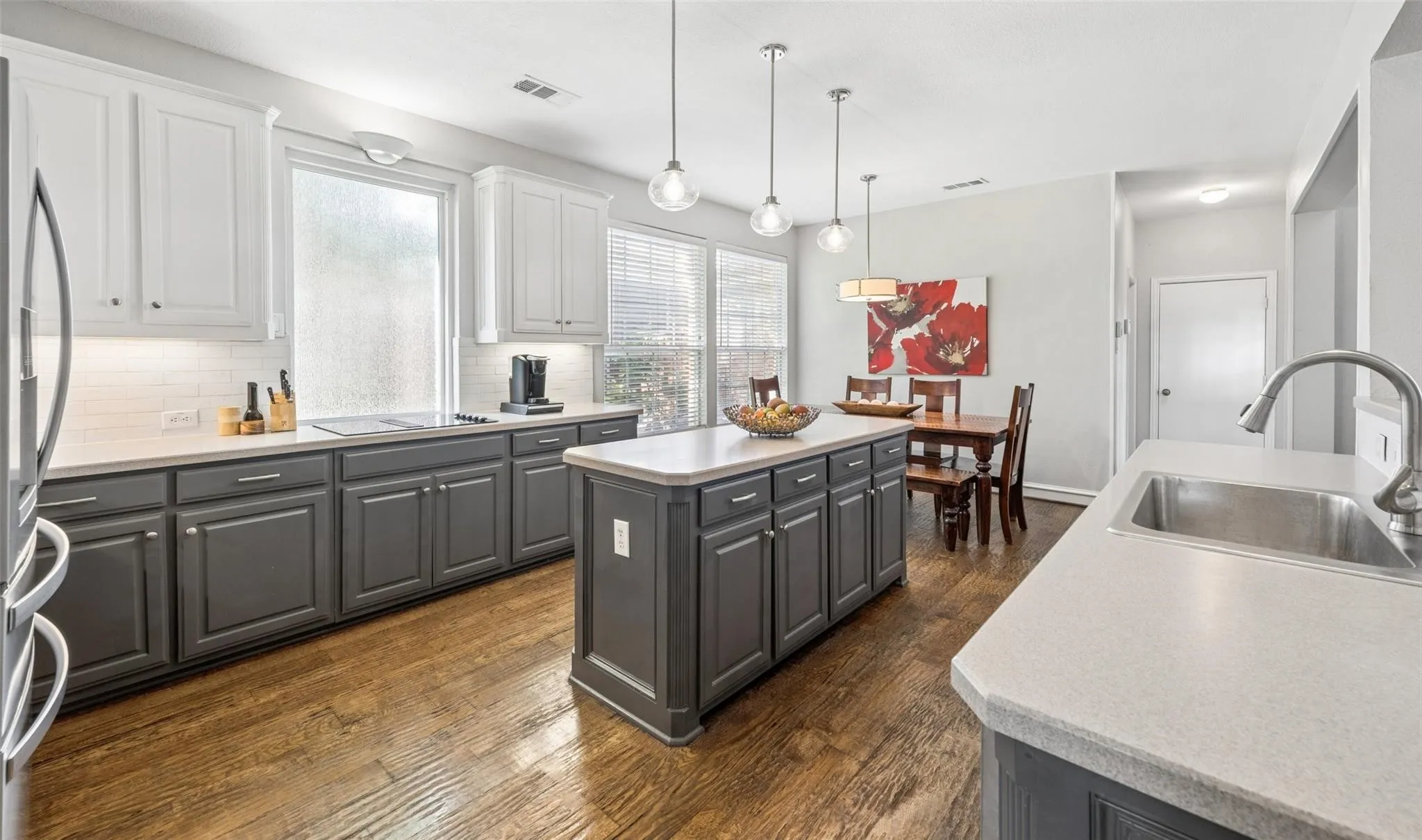 Single Family Residence For Sale in Collin County , 3205 Merita Drive, Richardson, Texas 75082, 5 Bedroom, 4 Bathroom, 3 Garage spaces, 3,425 Sqft, built in 1999, mls#21364332, Real Estate Agent in Richardson, Homes For Sale in Collin county, Homes For Sale in Richardson, Realtor in Richardson Texas, Real Estate Brokerage Independent Realty Texas, Luminita Cordes Realtor