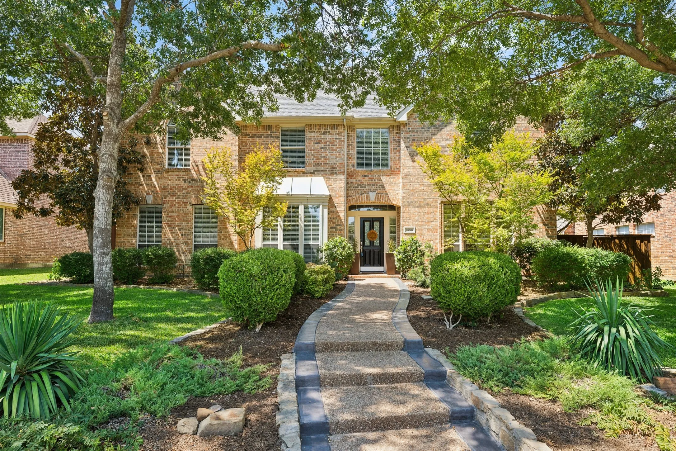 Single Family Residence For Sale in Collin County , 3205 Merita Drive, Richardson, Texas 75082, 5 Bedroom, 4 Bathroom, 3 Garage spaces, 3,425 Sqft, built in 1999, mls#21364332, Real Estate Agent in Richardson, Homes For Sale in Collin county, Homes For Sale in Richardson, Realtor in Richardson Texas, Real Estate Brokerage Independent Realty Texas, Luminita Cordes Realtor