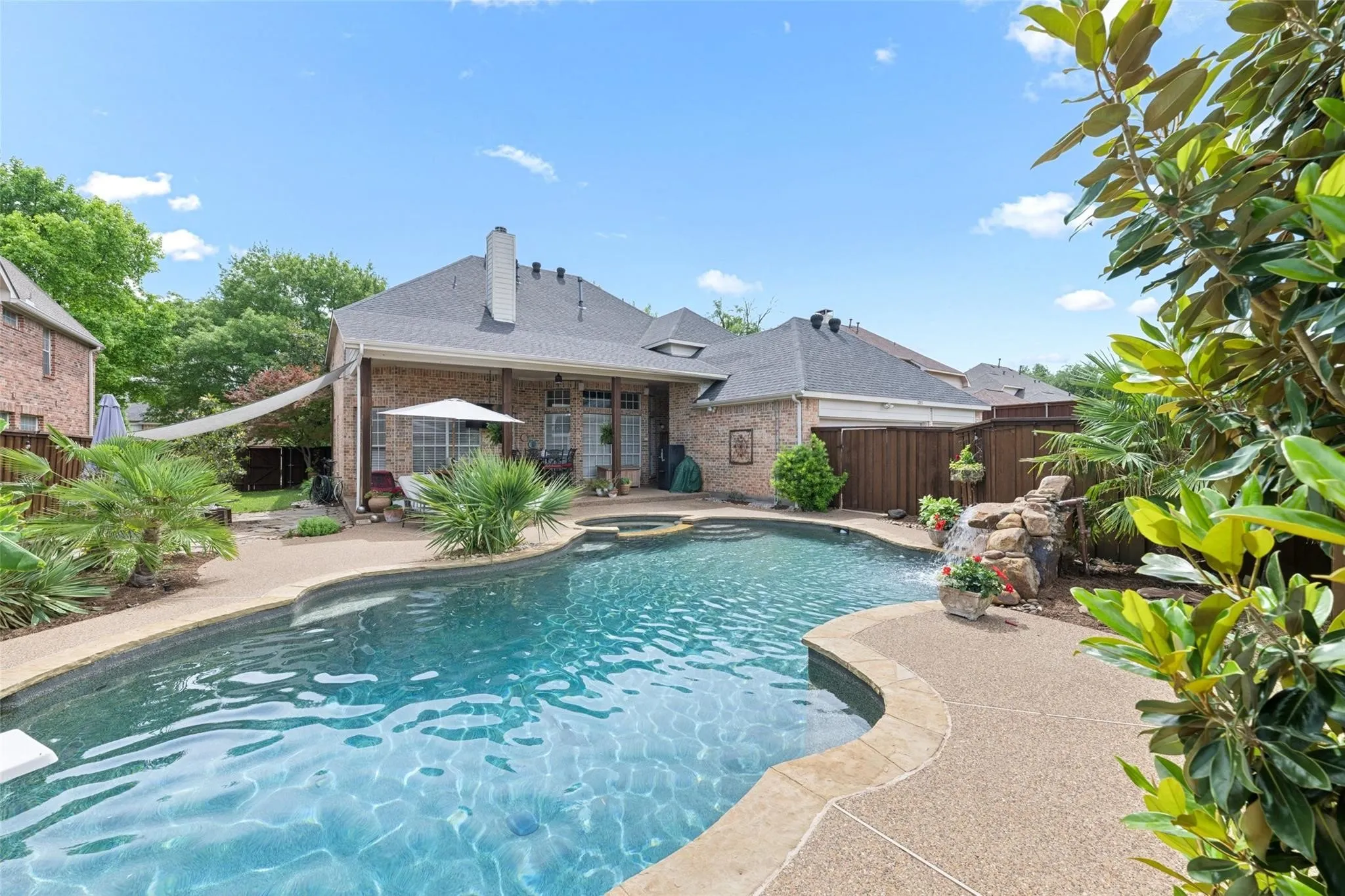 Single Family Residence For Sale in Collin County , 3205 Merita Drive, Richardson, Texas 75082, 5 Bedroom, 4 Bathroom, 3 Garage spaces, 3,425 Sqft, built in 1999, mls#21364332, Real Estate Agent in Richardson, Homes For Sale in Collin county, Homes For Sale in Richardson, Realtor in Richardson Texas, Real Estate Brokerage Independent Realty Texas, Luminita Cordes Realtor