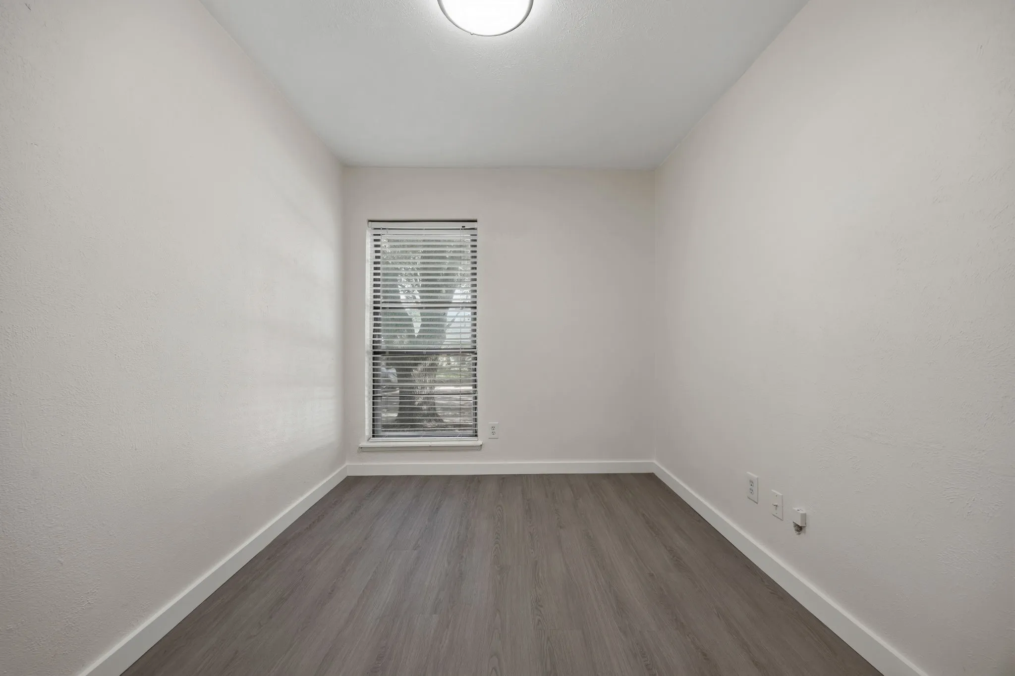 flex space off the kitchen could easily be converted to a pantry