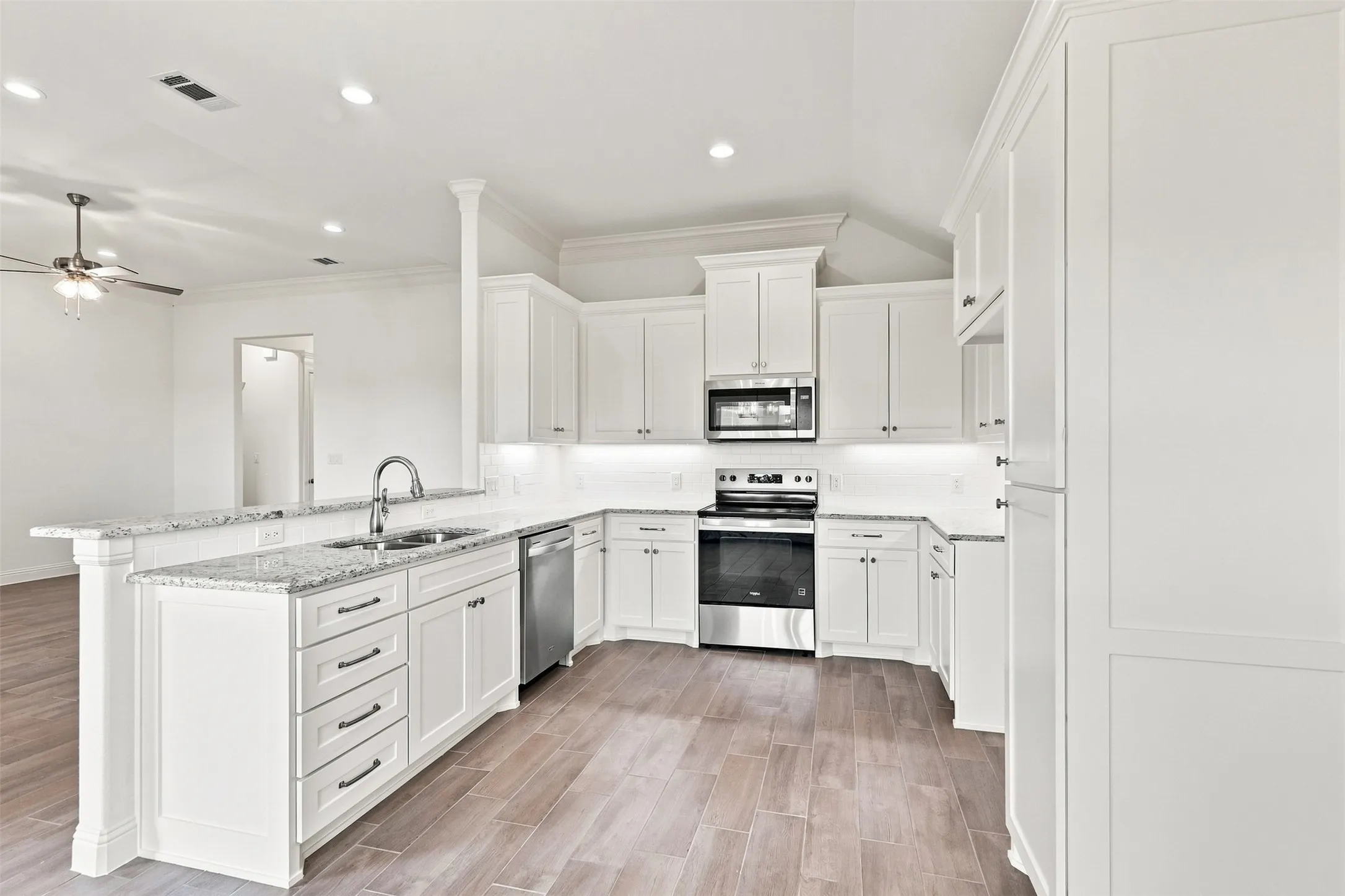 Single Family Residence For Sale in Hood County , 1130 Wild Rose Drive, Tolar, Texas 76476, 4 Bedroom, 2 Bathroom, 2 Garage spaces, 1,809 Sqft, built in 2026, mls#21376283, Real Estate Agent in Tolar, Homes For Sale in Hood county, Homes For Sale in Tolar, Realtor in Tolar Texas, Real Estate Brokerage Independent Realty Texas, Luminita Cordes Realtor
