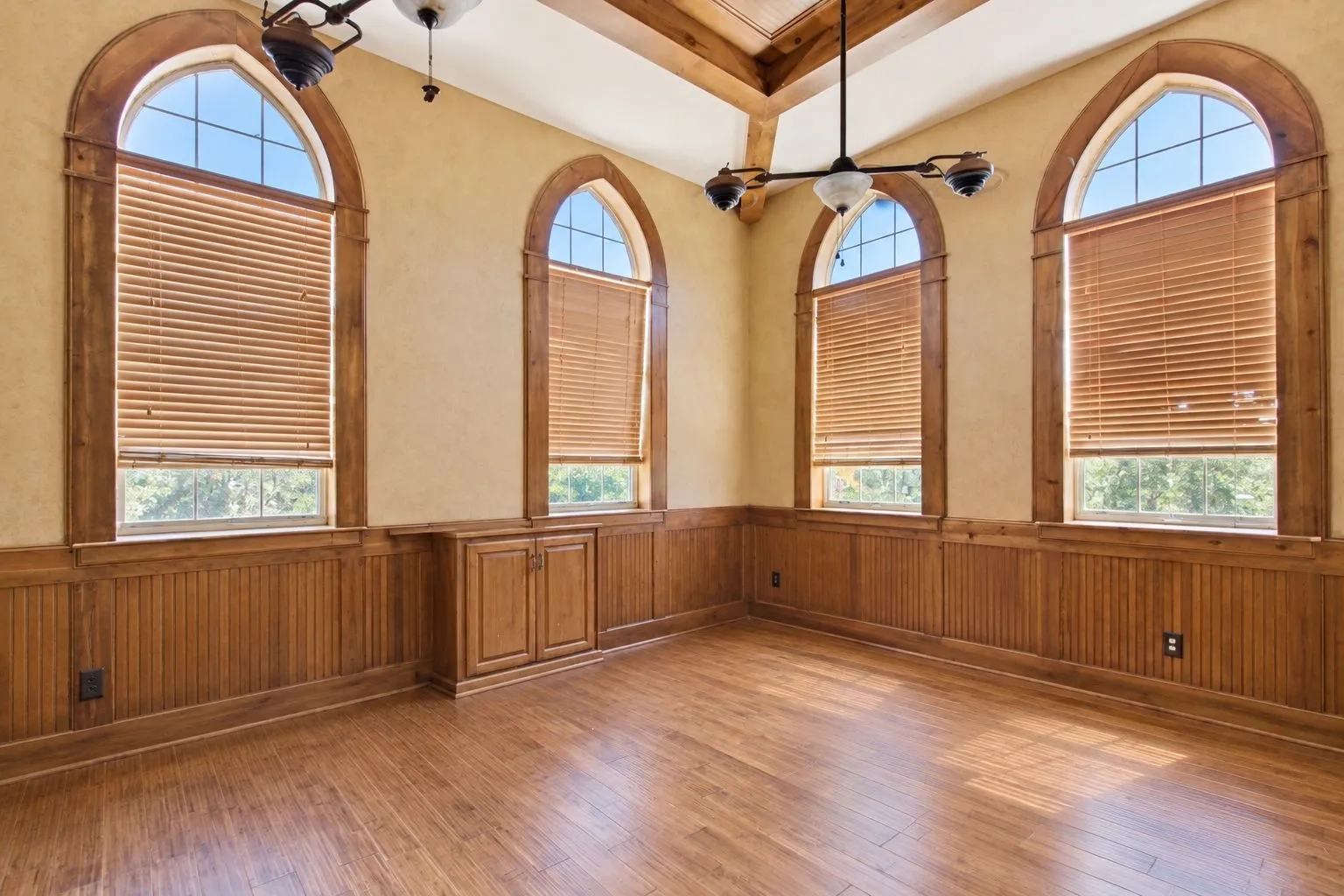 Office For Sale in Jack County , 9454 Fm 2210 E, Poolville, Texas 76487, 0, 0, Garage spaces, 8,000 Sqft, built in 2013, mls#21378555, Real Estate Agent in Poolville, Homes For Sale in Jack county, Homes For Sale in Poolville, Realtor in Poolville Texas, Real Estate Brokerage Independent Realty Texas, Luminita Cordes Realtor