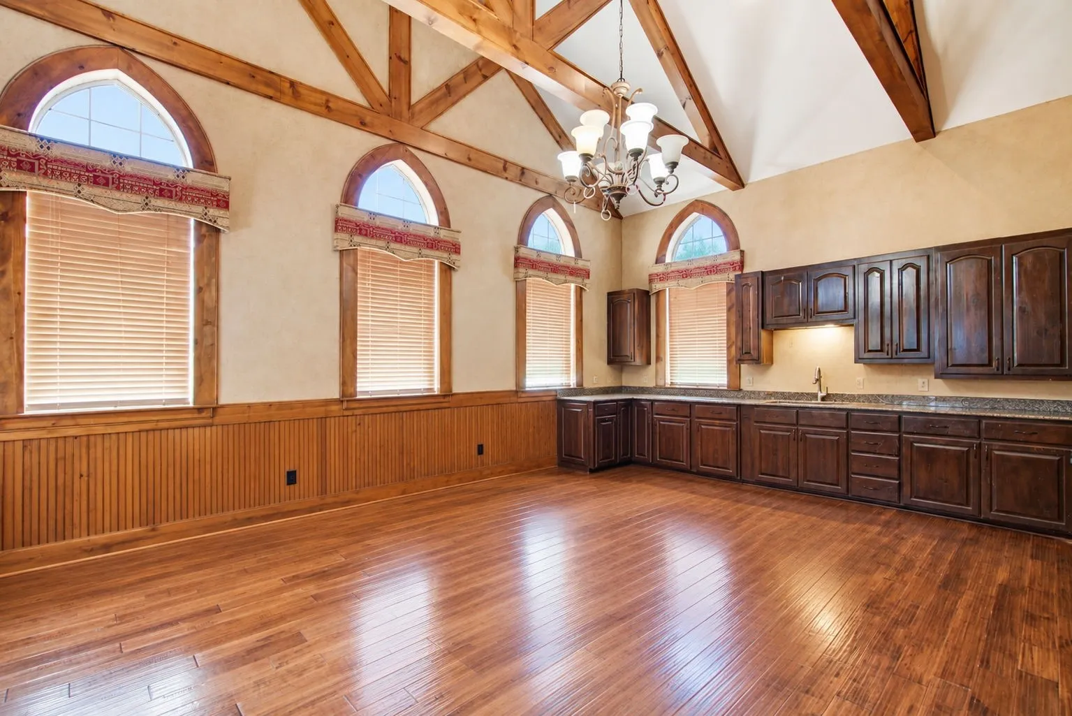 Office For Sale in Jack County , 9454 Fm 2210 E, Poolville, Texas 76487, 0, 0, Garage spaces, 8,000 Sqft, built in 2013, mls#21378555, Real Estate Agent in Poolville, Homes For Sale in Jack county, Homes For Sale in Poolville, Realtor in Poolville Texas, Real Estate Brokerage Independent Realty Texas, Luminita Cordes Realtor