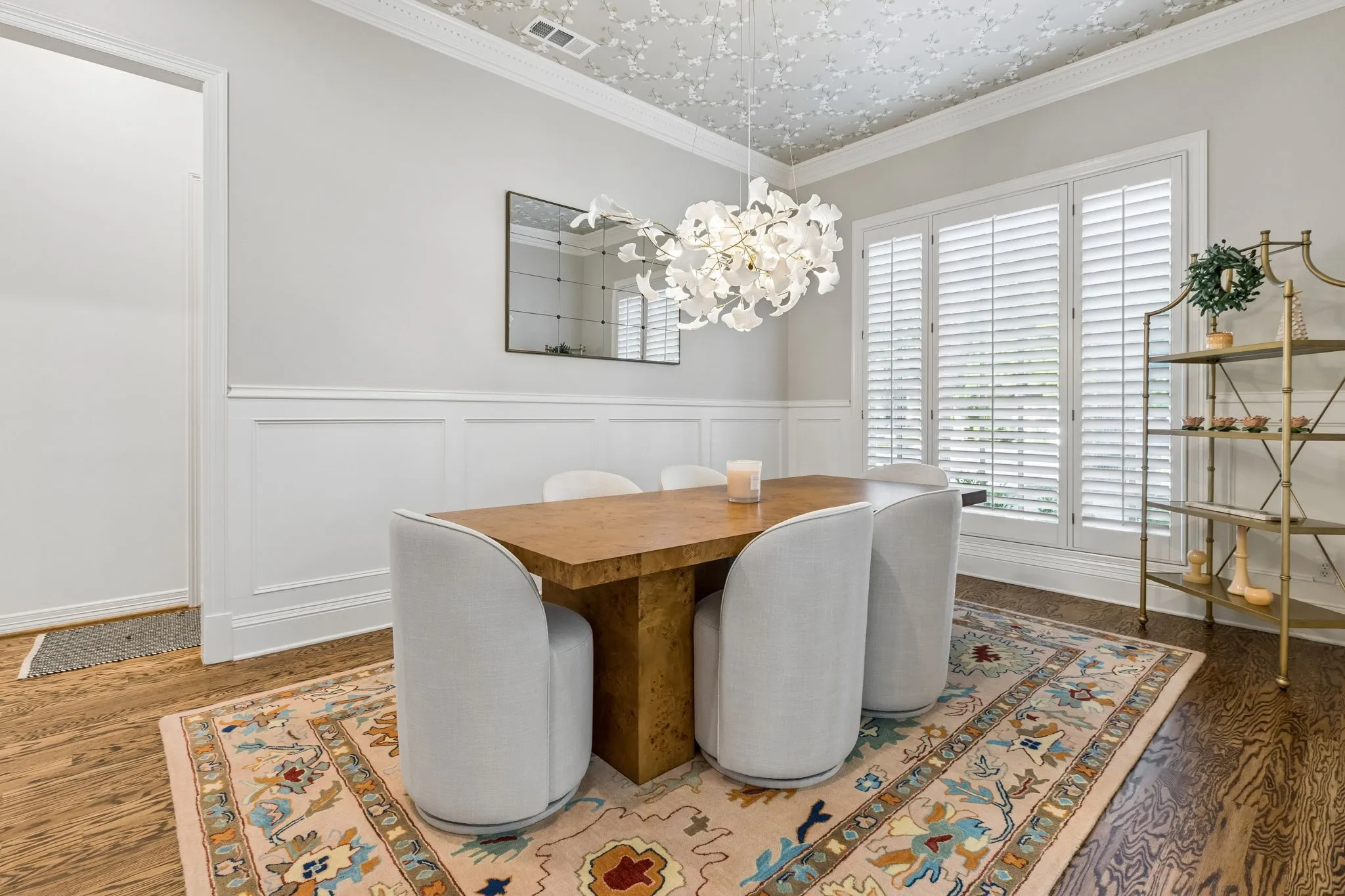 Single Family Residence For Sale in Collin County , 1401 Eastwick Lane, Plano, Texas 75093, 4 Bedroom, 5 Bathroom, 3 Garage spaces, 4,929 Sqft, built in 1993, mls#21379397, Real Estate Agent in Plano, Homes For Sale in Collin county, Homes For Sale in Plano, Realtor in Plano Texas, Real Estate Brokerage Independent Realty Texas, Luminita Cordes Realtor