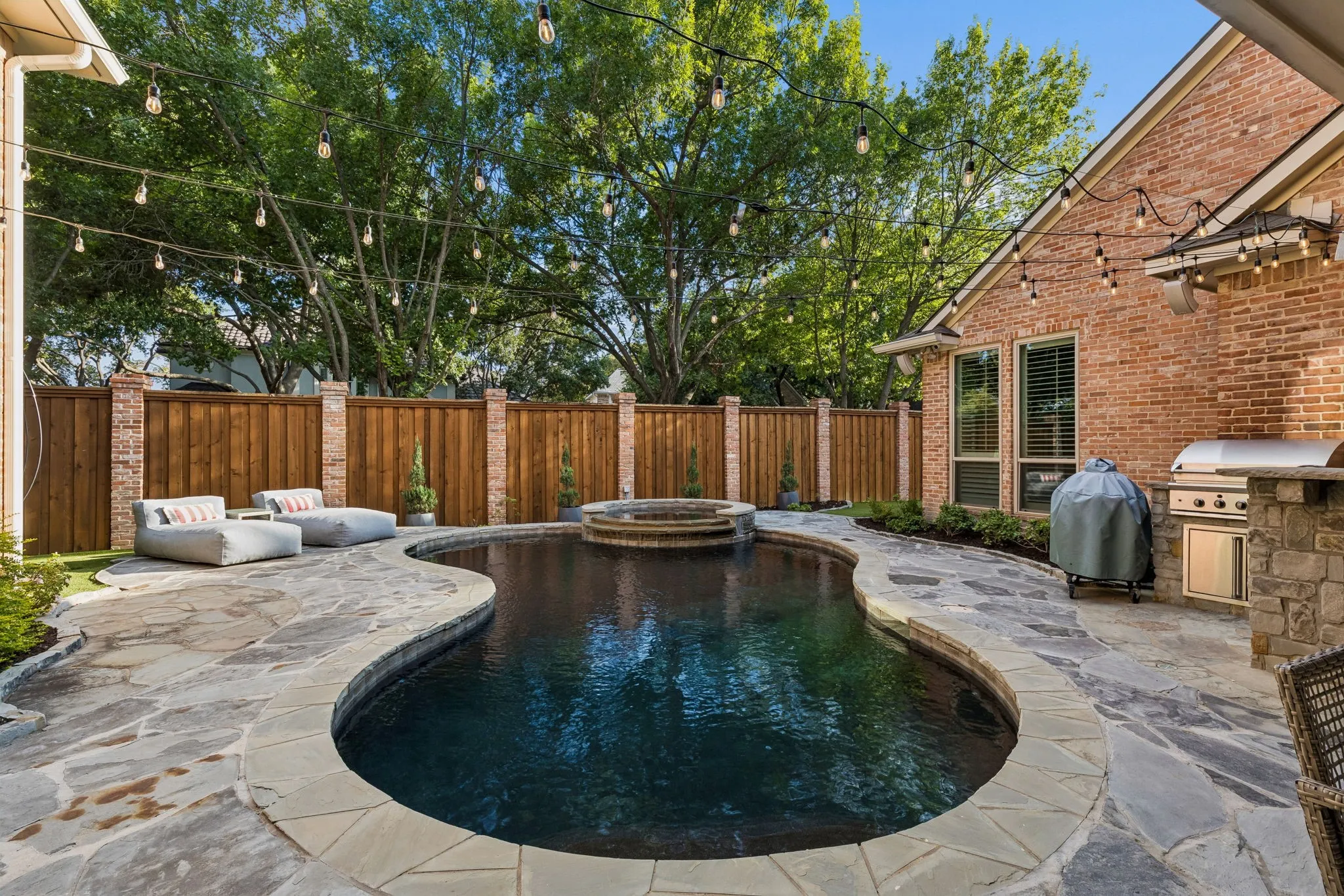 Single Family Residence For Sale in Collin County , 1401 Eastwick Lane, Plano, Texas 75093, 4 Bedroom, 5 Bathroom, 3 Garage spaces, 4,929 Sqft, built in 1993, mls#21379397, Real Estate Agent in Plano, Homes For Sale in Collin county, Homes For Sale in Plano, Realtor in Plano Texas, Real Estate Brokerage Independent Realty Texas, Luminita Cordes Realtor