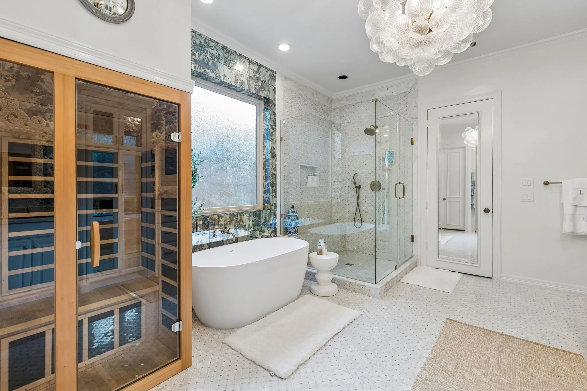 Single Family Residence For Sale in Collin County , 1401 Eastwick Lane, Plano, Texas 75093, 4 Bedroom, 5 Bathroom, 3 Garage spaces, 4,929 Sqft, built in 1993, mls#21379397, Real Estate Agent in Plano, Homes For Sale in Collin county, Homes For Sale in Plano, Realtor in Plano Texas, Real Estate Brokerage Independent Realty Texas, Luminita Cordes Realtor