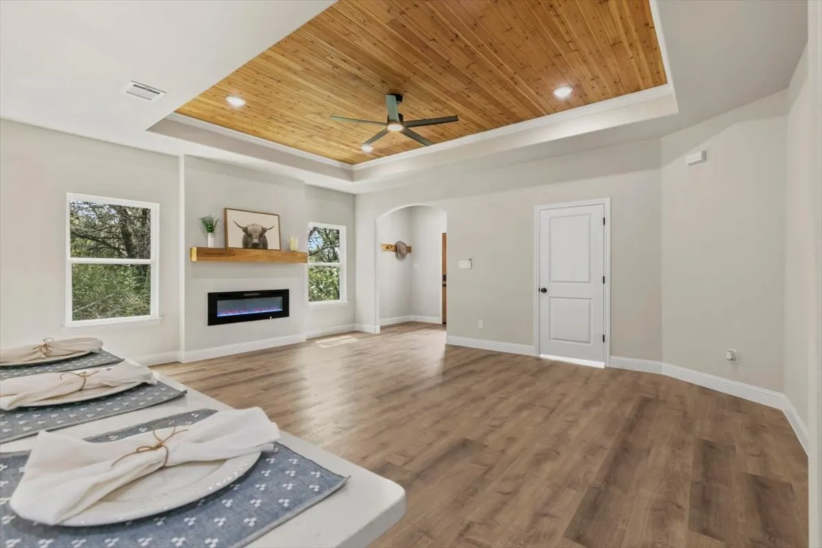 Single Family Residence For Sale in Hood County , 1001 Apache Ridge Road, Granbury, Texas 76048, 3 Bedroom, 2 Bathroom, 2 Garage spaces, 1,445 Sqft, built in 2026, mls#21378805, Real Estate Agent in Granbury, Homes For Sale in Hood county, Homes For Sale in Granbury, Realtor in Granbury Texas, Real Estate Brokerage Independent Realty Texas, Luminita Cordes Realtor