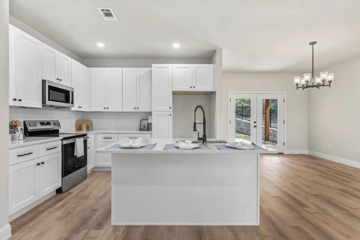 Single Family Residence For Sale in Hood County , 1001 Apache Ridge Road, Granbury, Texas 76048, 3 Bedroom, 2 Bathroom, 2 Garage spaces, 1,445 Sqft, built in 2026, mls#21378805, Real Estate Agent in Granbury, Homes For Sale in Hood county, Homes For Sale in Granbury, Realtor in Granbury Texas, Real Estate Brokerage Independent Realty Texas, Luminita Cordes Realtor