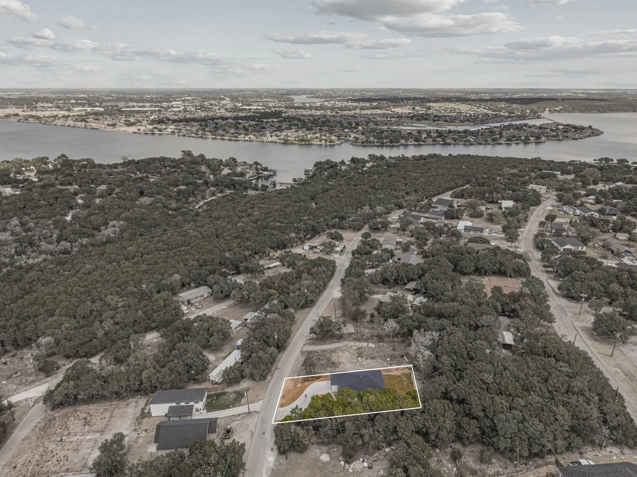 Single Family Residence For Sale in Hood County , 1001 Apache Ridge Road, Granbury, Texas 76048, 3 Bedroom, 2 Bathroom, 2 Garage spaces, 1,445 Sqft, built in 2026, mls#21378805, Real Estate Agent in Granbury, Homes For Sale in Hood county, Homes For Sale in Granbury, Realtor in Granbury Texas, Real Estate Brokerage Independent Realty Texas, Luminita Cordes Realtor