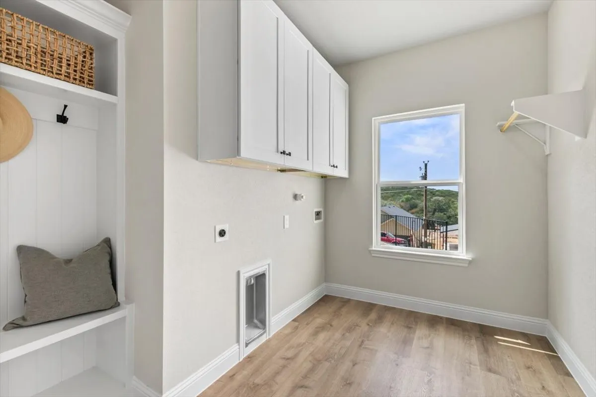 Single Family Residence For Sale in Hood County , 1001 Apache Ridge Road, Granbury, Texas 76048, 3 Bedroom, 2 Bathroom, 2 Garage spaces, 1,445 Sqft, built in 2026, mls#21378805, Real Estate Agent in Granbury, Homes For Sale in Hood county, Homes For Sale in Granbury, Realtor in Granbury Texas, Real Estate Brokerage Independent Realty Texas, Luminita Cordes Realtor