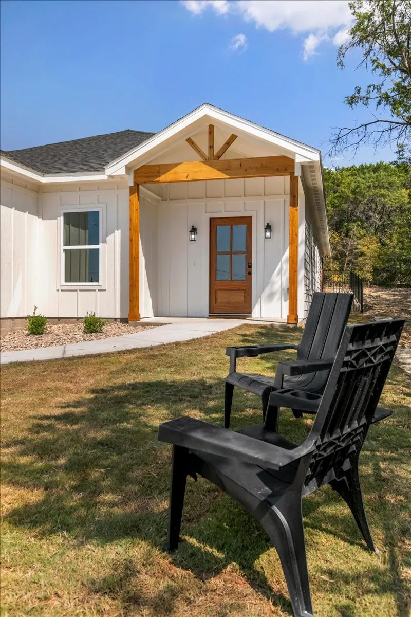 Single Family Residence For Sale in Hood County , 1001 Apache Ridge Road, Granbury, Texas 76048, 3 Bedroom, 2 Bathroom, 2 Garage spaces, 1,445 Sqft, built in 2026, mls#21378805, Real Estate Agent in Granbury, Homes For Sale in Hood county, Homes For Sale in Granbury, Realtor in Granbury Texas, Real Estate Brokerage Independent Realty Texas, Luminita Cordes Realtor