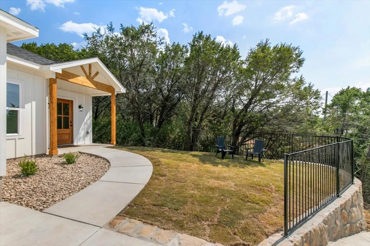 Single Family Residence For Sale in Hood County , 1001 Apache Ridge Road, Granbury, Texas 76048, 3 Bedroom, 2 Bathroom, 2 Garage spaces, 1,445 Sqft, built in 2026, mls#21378805, Real Estate Agent in Granbury, Homes For Sale in Hood county, Homes For Sale in Granbury, Realtor in Granbury Texas, Real Estate Brokerage Independent Realty Texas, Luminita Cordes Realtor