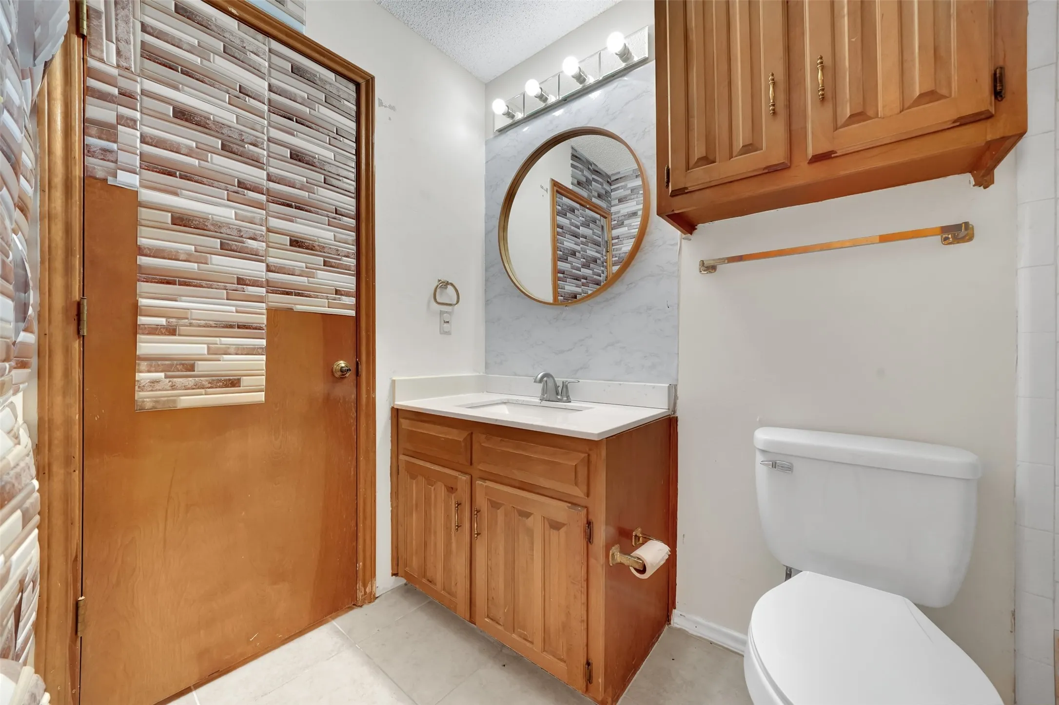 Single Family Residence For Rent in Dallas County , 2105 Rolling Oak Lane, Garland, Texas 75044, 4 Bedroom, 3 Bathroom, 2 Garage spaces, 2,623 Sqft, built in 1987, mls#21379518, Real Estate Agent in Garland, Homes For Rent in Dallas county, Homes For Rent in Garland, Realtor in Garland Texas, Real Estate Brokerage Independent Realty Texas, Luminita Cordes Realtor
