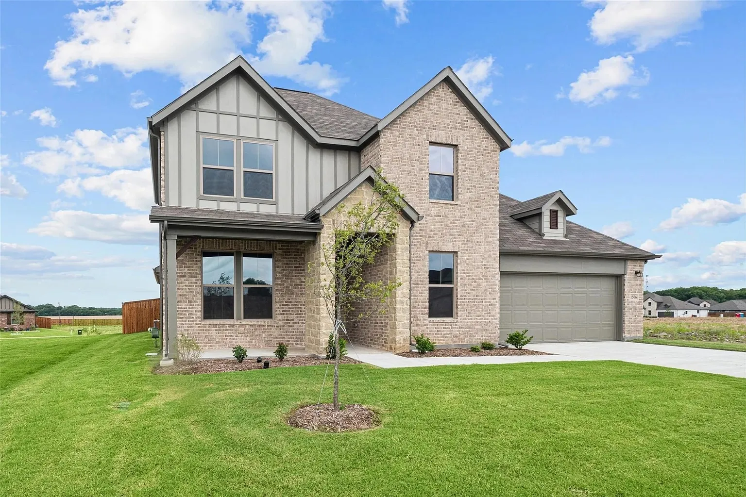 Single Family Residence For Rent in Grayson County , 1506 Golden Meadow Drive, Van Alstyne, Texas 75495, 4 Bedroom, 3 Bathroom, 2 Garage spaces, 2,710 Sqft, built in 2023, mls#21376922, Real Estate Agent in Van Alstyne, Homes For Rent in Grayson county, Homes For Rent in Van Alstyne, Realtor in Van Alstyne Texas, Real Estate Brokerage Independent Realty Texas, Luminita Cordes Realtor