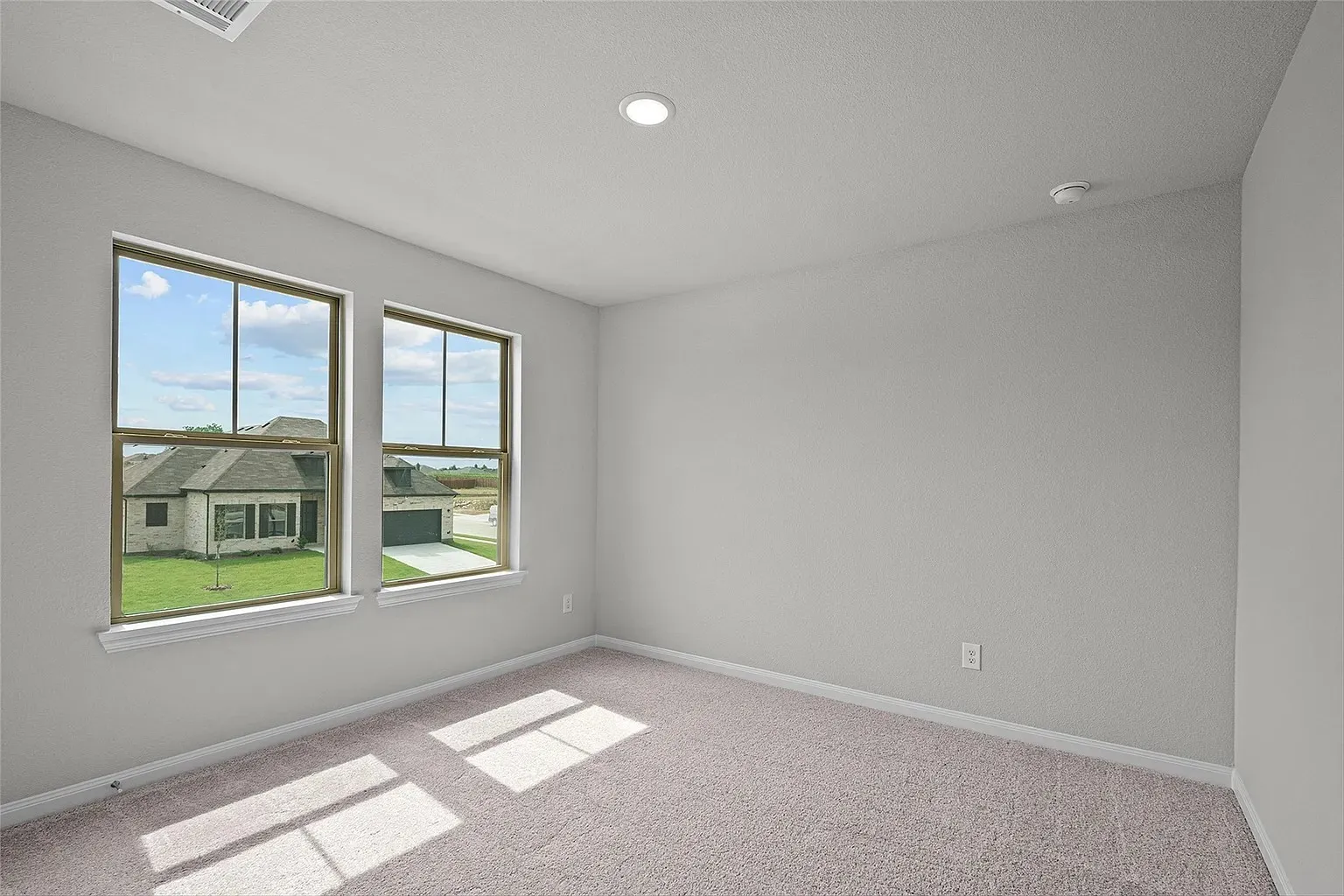 Single Family Residence For Rent in Grayson County , 1506 Golden Meadow Drive, Van Alstyne, Texas 75495, 4 Bedroom, 3 Bathroom, 2 Garage spaces, 2,710 Sqft, built in 2023, mls#21376922, Real Estate Agent in Van Alstyne, Homes For Rent in Grayson county, Homes For Rent in Van Alstyne, Realtor in Van Alstyne Texas, Real Estate Brokerage Independent Realty Texas, Luminita Cordes Realtor