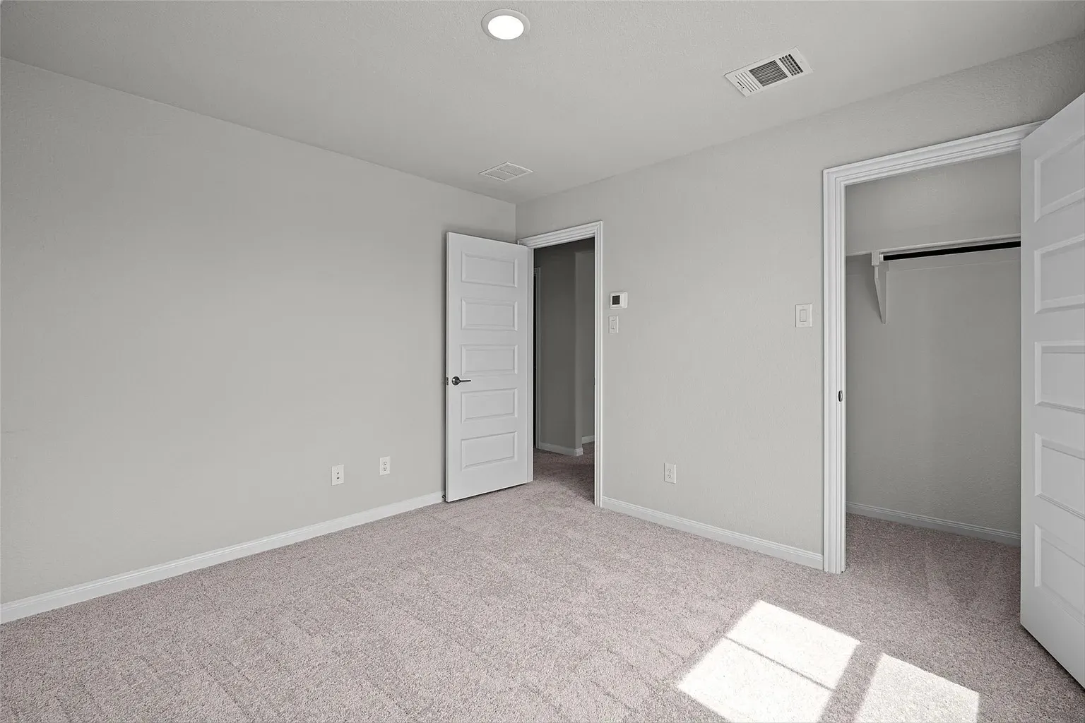 Single Family Residence For Rent in Grayson County , 1506 Golden Meadow Drive, Van Alstyne, Texas 75495, 4 Bedroom, 3 Bathroom, 2 Garage spaces, 2,710 Sqft, built in 2023, mls#21376922, Real Estate Agent in Van Alstyne, Homes For Rent in Grayson county, Homes For Rent in Van Alstyne, Realtor in Van Alstyne Texas, Real Estate Brokerage Independent Realty Texas, Luminita Cordes Realtor