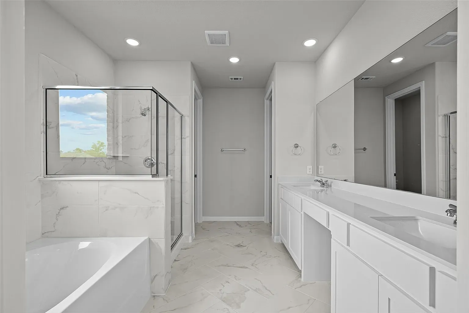 Single Family Residence For Rent in Grayson County , 1506 Golden Meadow Drive, Van Alstyne, Texas 75495, 4 Bedroom, 3 Bathroom, 2 Garage spaces, 2,710 Sqft, built in 2023, mls#21376922, Real Estate Agent in Van Alstyne, Homes For Rent in Grayson county, Homes For Rent in Van Alstyne, Realtor in Van Alstyne Texas, Real Estate Brokerage Independent Realty Texas, Luminita Cordes Realtor