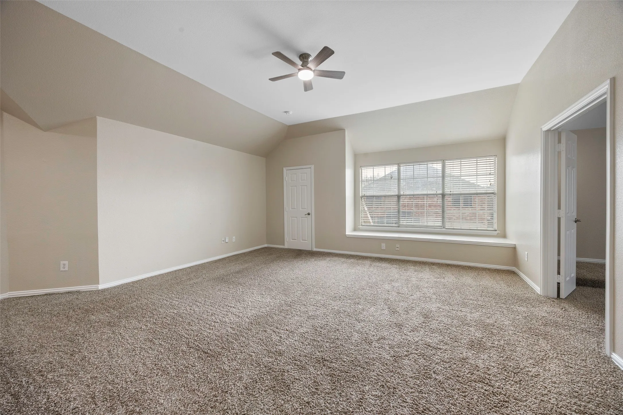 Single Family Residence For Rent in Collin County , 12003 Yoakum Drive, Frisco, Texas 75035, 5 Bedroom, 4 Bathroom, 3 Garage spaces, 3,989 Sqft, built in 2006, mls#21379520, Real Estate Agent in Frisco, Homes For Rent in Collin county, Homes For Rent in Frisco, Realtor in Frisco Texas, Real Estate Brokerage Independent Realty Texas, Luminita Cordes Realtor