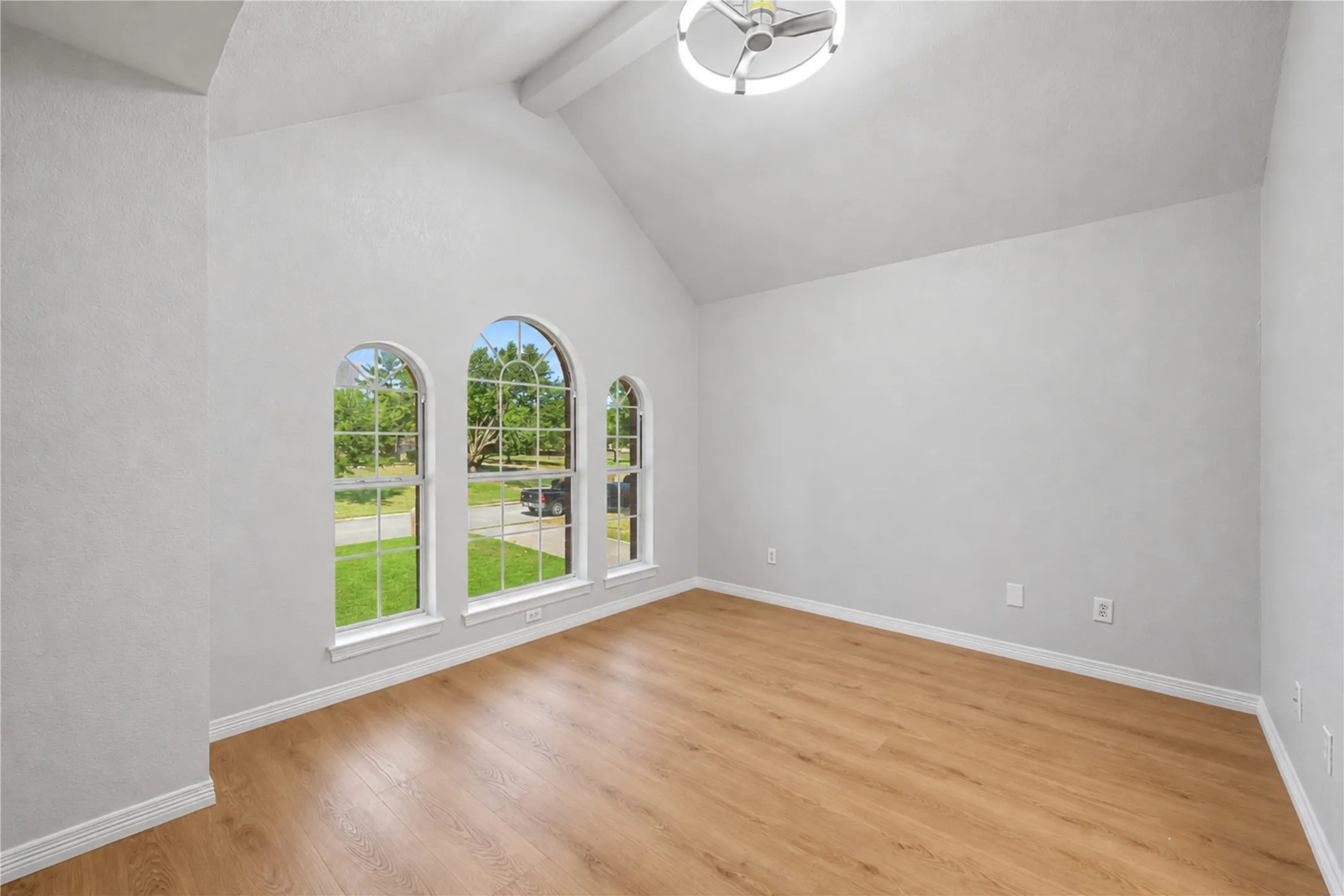 Single Family Residence For Sale in Rockwall County , 474 Chippendale Drive, Heath, Texas 75032, 4 Bedroom, 4 Bathroom, 3 Garage spaces, 2,837 Sqft, built in 1993, mls#21373226, Real Estate Agent in Heath, Homes For Sale in Rockwall county, Homes For Sale in Heath, Realtor in Heath Texas, Real Estate Brokerage Independent Realty Texas, Luminita Cordes Realtor