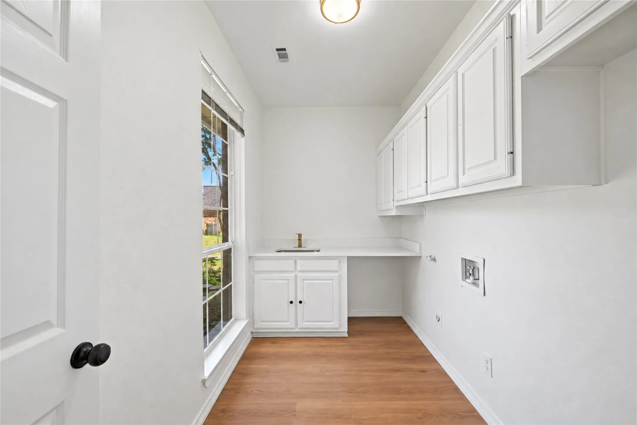 Single Family Residence For Sale in Rockwall County , 474 Chippendale Drive, Heath, Texas 75032, 4 Bedroom, 4 Bathroom, 3 Garage spaces, 2,837 Sqft, built in 1993, mls#21373226, Real Estate Agent in Heath, Homes For Sale in Rockwall county, Homes For Sale in Heath, Realtor in Heath Texas, Real Estate Brokerage Independent Realty Texas, Luminita Cordes Realtor