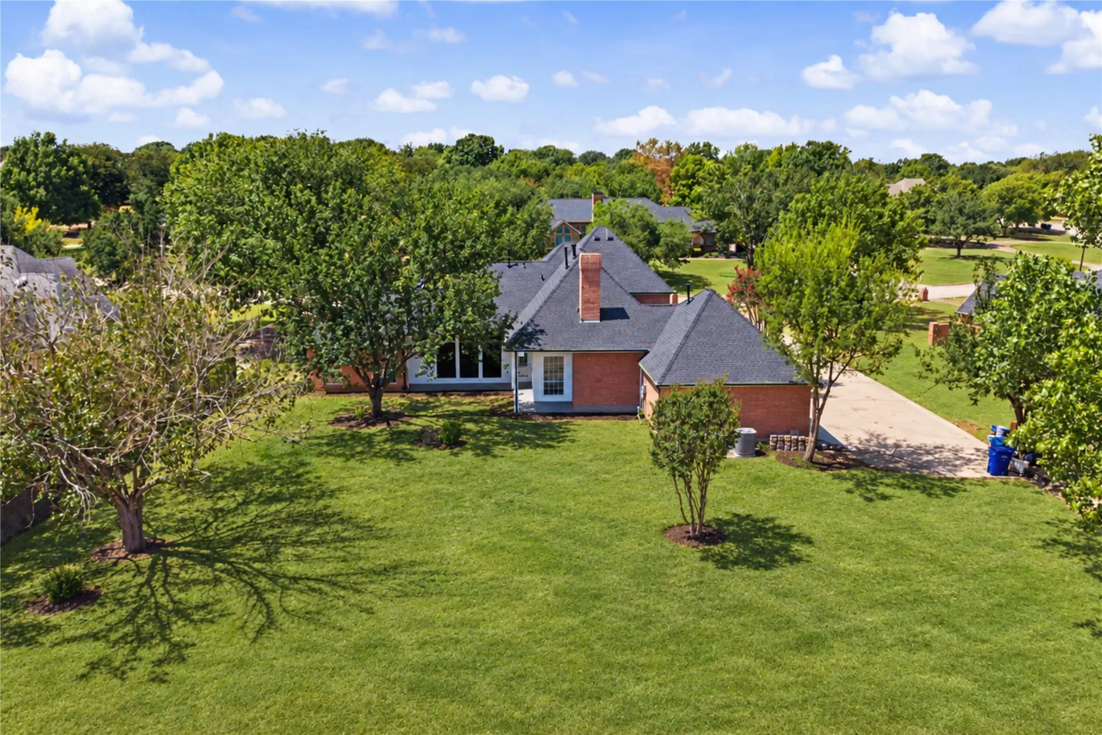 Single Family Residence For Sale in Rockwall County , 474 Chippendale Drive, Heath, Texas 75032, 4 Bedroom, 4 Bathroom, 3 Garage spaces, 2,837 Sqft, built in 1993, mls#21373226, Real Estate Agent in Heath, Homes For Sale in Rockwall county, Homes For Sale in Heath, Realtor in Heath Texas, Real Estate Brokerage Independent Realty Texas, Luminita Cordes Realtor