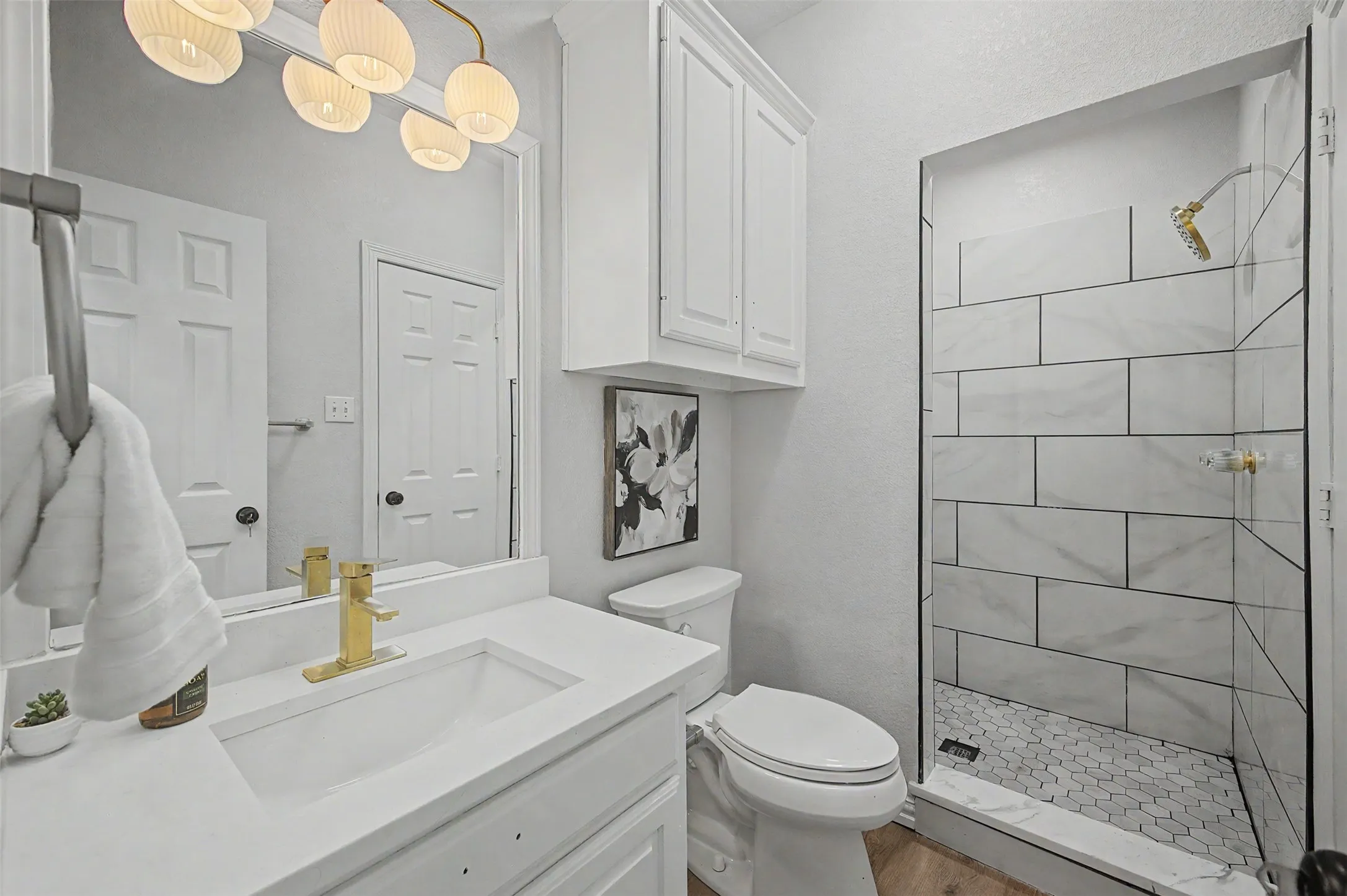 Single Family Residence For Sale in Rockwall County , 474 Chippendale Drive, Heath, Texas 75032, 4 Bedroom, 4 Bathroom, 3 Garage spaces, 2,837 Sqft, built in 1993, mls#21373226, Real Estate Agent in Heath, Homes For Sale in Rockwall county, Homes For Sale in Heath, Realtor in Heath Texas, Real Estate Brokerage Independent Realty Texas, Luminita Cordes Realtor