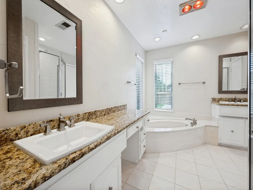 Single Family Residence For Sale in Collin County , 4304 Country Brook Drive, Dallas, Texas 75287, 3 Bedroom, 3 Bathroom, 2 Garage spaces, 2,180 Sqft, built in 1981, mls#21373859, Real Estate Agent in Dallas, Homes For Sale in Collin county, Homes For Sale in Dallas, Realtor in Dallas Texas, Real Estate Brokerage Independent Realty Texas, Luminita Cordes Realtor