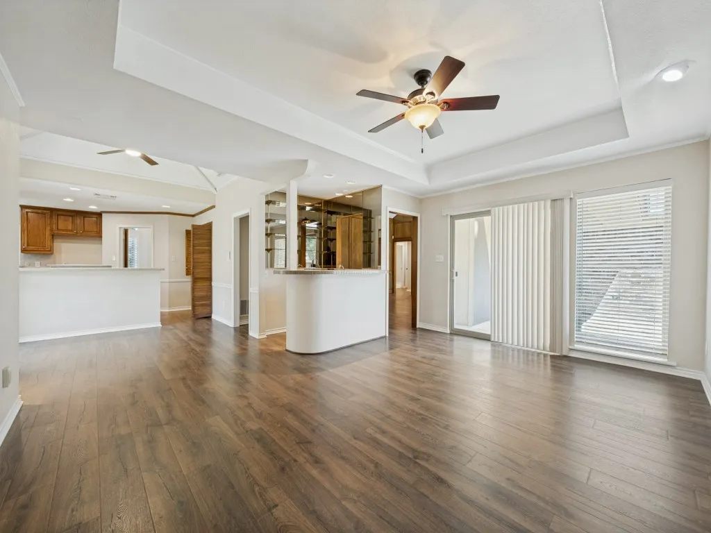 Single Family Residence For Sale in Collin County , 4304 Country Brook Drive, Dallas, Texas 75287, 3 Bedroom, 3 Bathroom, 2 Garage spaces, 2,180 Sqft, built in 1981, mls#21373859, Real Estate Agent in Dallas, Homes For Sale in Collin county, Homes For Sale in Dallas, Realtor in Dallas Texas, Real Estate Brokerage Independent Realty Texas, Luminita Cordes Realtor