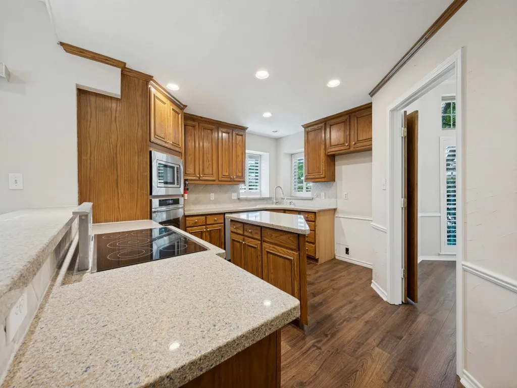Single Family Residence For Sale in Collin County , 4304 Country Brook Drive, Dallas, Texas 75287, 3 Bedroom, 3 Bathroom, 2 Garage spaces, 2,180 Sqft, built in 1981, mls#21373859, Real Estate Agent in Dallas, Homes For Sale in Collin county, Homes For Sale in Dallas, Realtor in Dallas Texas, Real Estate Brokerage Independent Realty Texas, Luminita Cordes Realtor