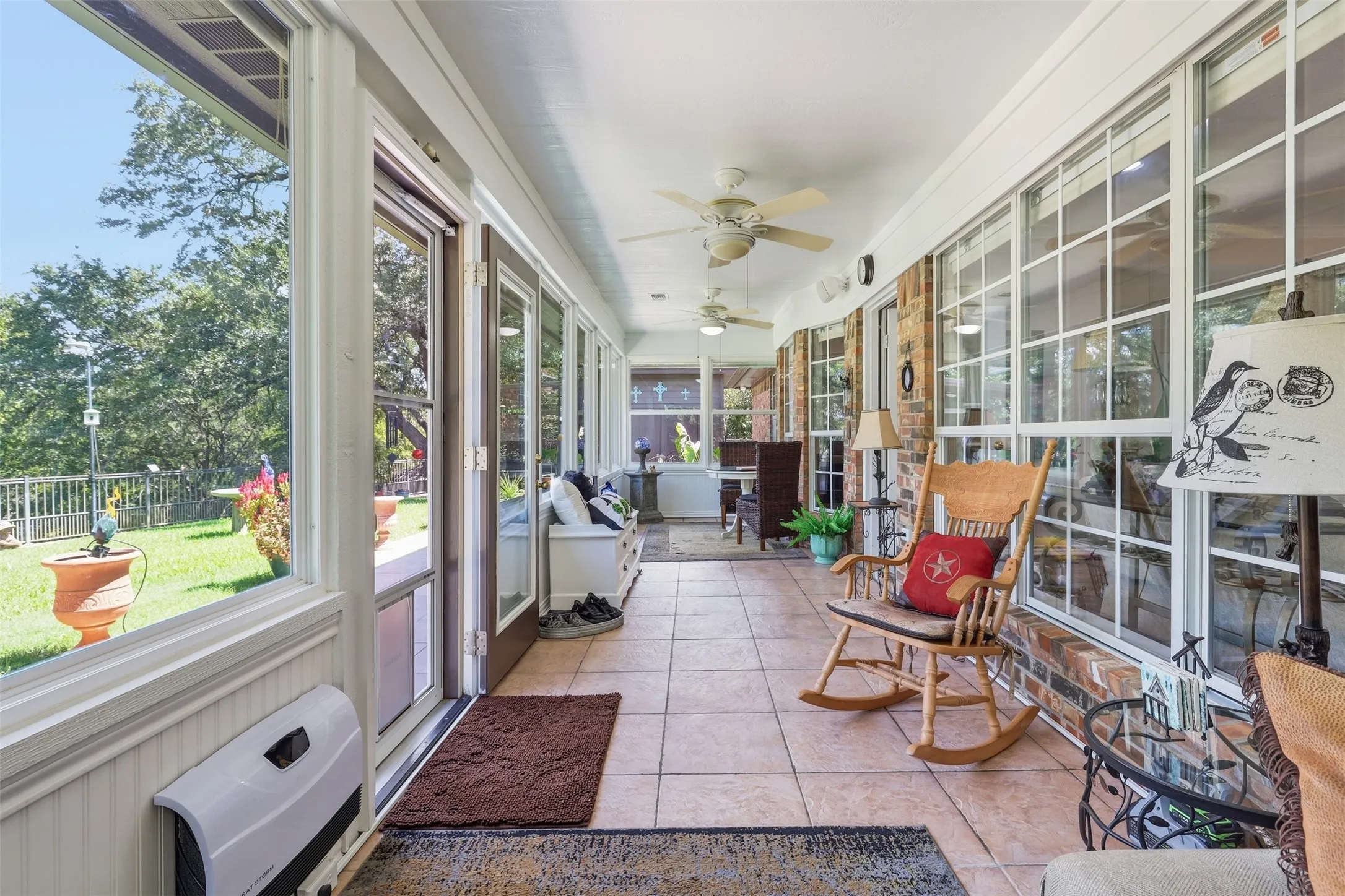 Single Family Residence For Sale in Hood County , 5004 Mohawk Court, De Cordova, Texas 76049, 3 Bedroom, 3 Bathroom, 2 Garage spaces, 2,627 Sqft, built in 2000, mls#21379530, Real Estate Agent in De Cordova, Homes For Sale in Hood county, Homes For Sale in De Cordova, Realtor in De Cordova Texas, Real Estate Brokerage Independent Realty Texas, Luminita Cordes Realtor