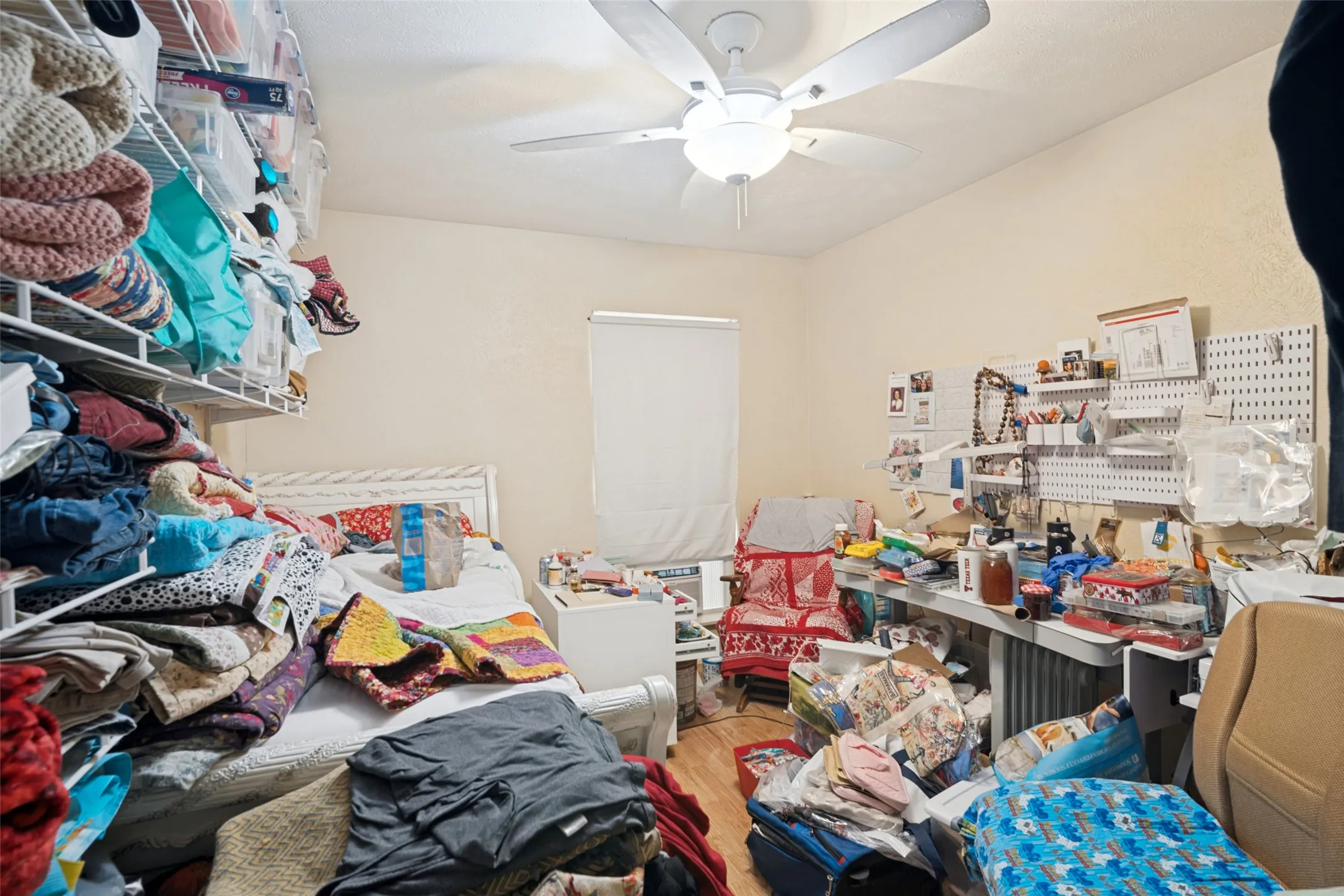 Single Family Residence For Sale in Dallas County , 2630 Dove Meadow Drive, Garland, Texas 75043, 4 Bedroom, 2 Bathroom, 2 Garage spaces, 1,649 Sqft, built in 1976, mls#21368918, Real Estate Agent in Garland, Homes For Sale in Dallas county, Homes For Sale in Garland, Realtor in Garland Texas, Real Estate Brokerage Independent Realty Texas, Luminita Cordes Realtor