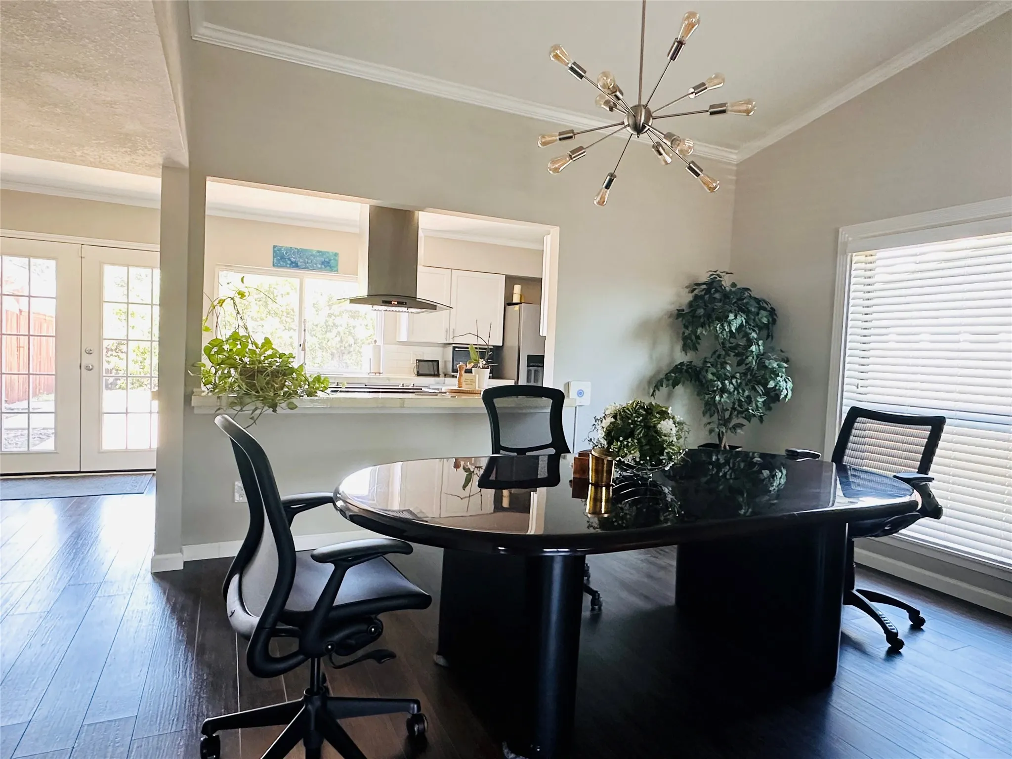 Single Family Residence For Rent in Collin County , 1533 W Spring Creek Parkway, Plano, Texas 75023, 3 Bedroom, 2 Bathroom, Garage spaces, 1,670 Sqft, built in 1976, mls#21379490, Real Estate Agent in Plano, Homes For Rent in Collin county, Homes For Rent in Plano, Realtor in Plano Texas, Real Estate Brokerage Independent Realty Texas, Luminita Cordes Realtor