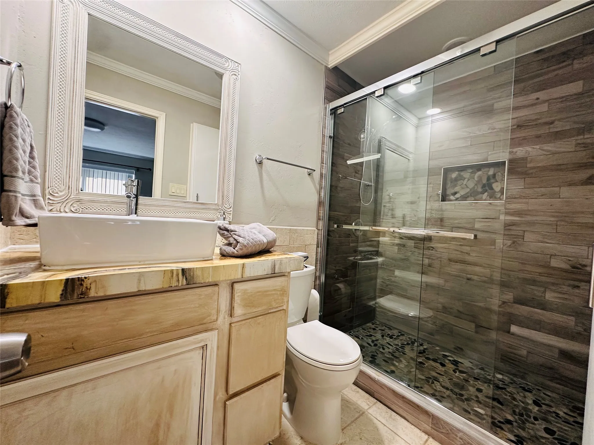 Single Family Residence For Rent in Collin County , 1533 W Spring Creek Parkway, Plano, Texas 75023, 3 Bedroom, 2 Bathroom, Garage spaces, 1,670 Sqft, built in 1976, mls#21379490, Real Estate Agent in Plano, Homes For Rent in Collin county, Homes For Rent in Plano, Realtor in Plano Texas, Real Estate Brokerage Independent Realty Texas, Luminita Cordes Realtor