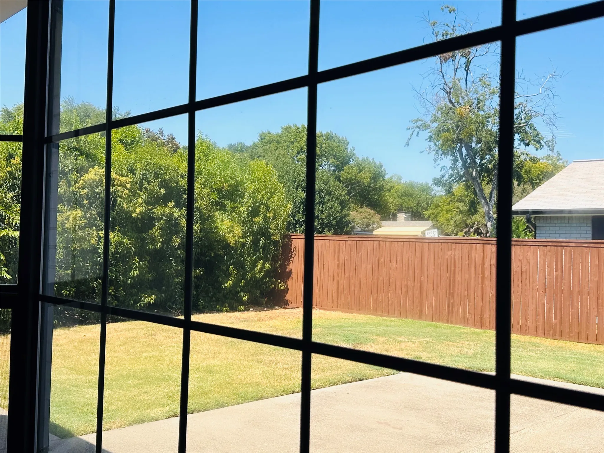Single Family Residence For Rent in Collin County , 1533 W Spring Creek Parkway, Plano, Texas 75023, 3 Bedroom, 2 Bathroom, Garage spaces, 1,670 Sqft, built in 1976, mls#21379490, Real Estate Agent in Plano, Homes For Rent in Collin county, Homes For Rent in Plano, Realtor in Plano Texas, Real Estate Brokerage Independent Realty Texas, Luminita Cordes Realtor