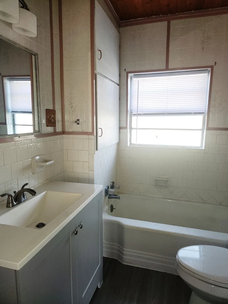 Single Family Residence For Rent in Fannin County , 4494 N US Highway 69, Leonard, Texas 75452, 3 Bedroom, 2 Bathroom, Garage spaces, 1,472 Sqft, built in 1940, mls#21379532, Real Estate Agent in Leonard, Homes For Rent in Fannin county, Homes For Rent in Leonard, Realtor in Leonard Texas, Real Estate Brokerage Independent Realty Texas, Luminita Cordes Realtor
