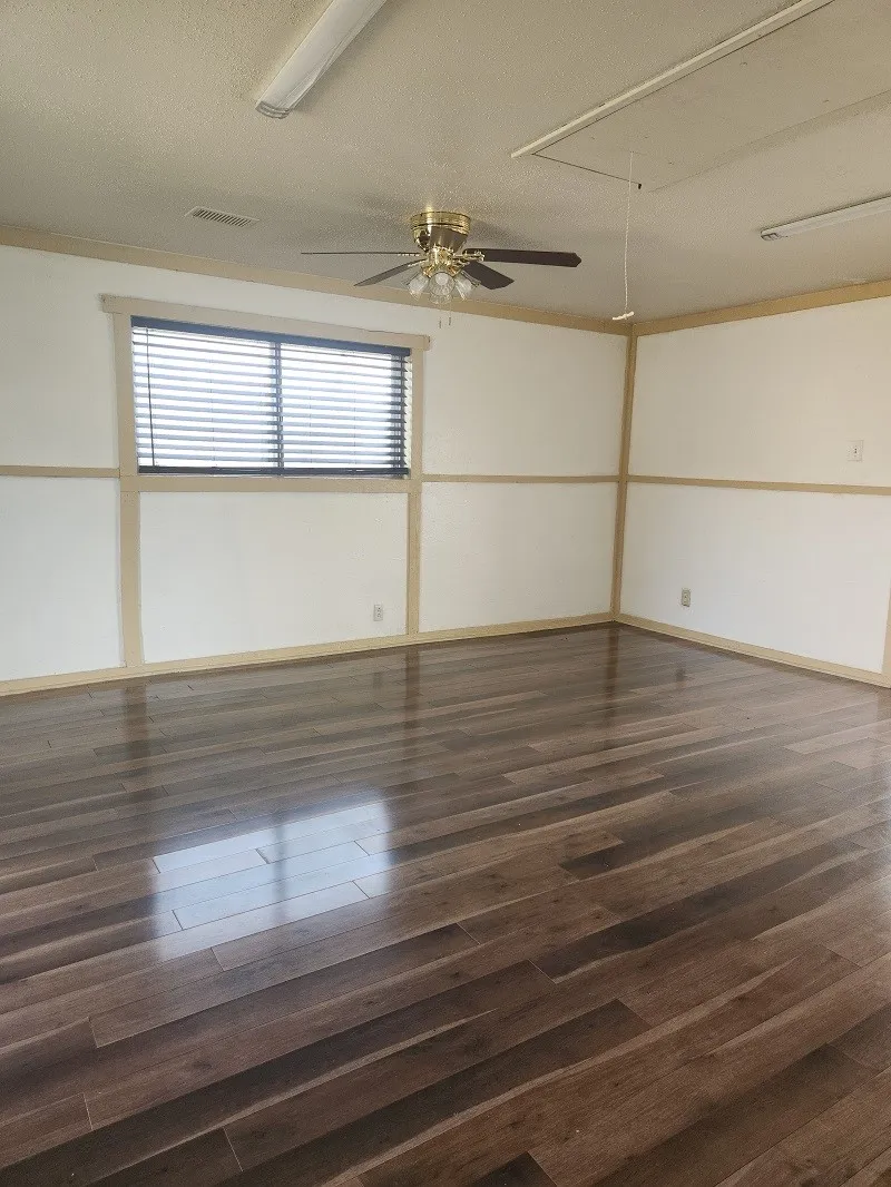 Single Family Residence For Rent in Fannin County , 4494 N US Highway 69, Leonard, Texas 75452, 3 Bedroom, 2 Bathroom, Garage spaces, 1,472 Sqft, built in 1940, mls#21379532, Real Estate Agent in Leonard, Homes For Rent in Fannin county, Homes For Rent in Leonard, Realtor in Leonard Texas, Real Estate Brokerage Independent Realty Texas, Luminita Cordes Realtor