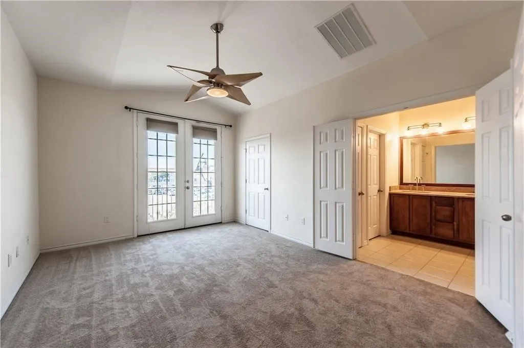 Townhouse For Rent in Dallas County , 2012 Azure Pointe, Richardson, Texas 75080, 2 Bedroom, 2 Bathroom, 2 Garage spaces, 1,497 Sqft, built in 2006, mls#21379533, Real Estate Agent in Richardson, Homes For Rent in Dallas county, Homes For Rent in Richardson, Realtor in Richardson Texas, Real Estate Brokerage Independent Realty Texas, Luminita Cordes Realtor