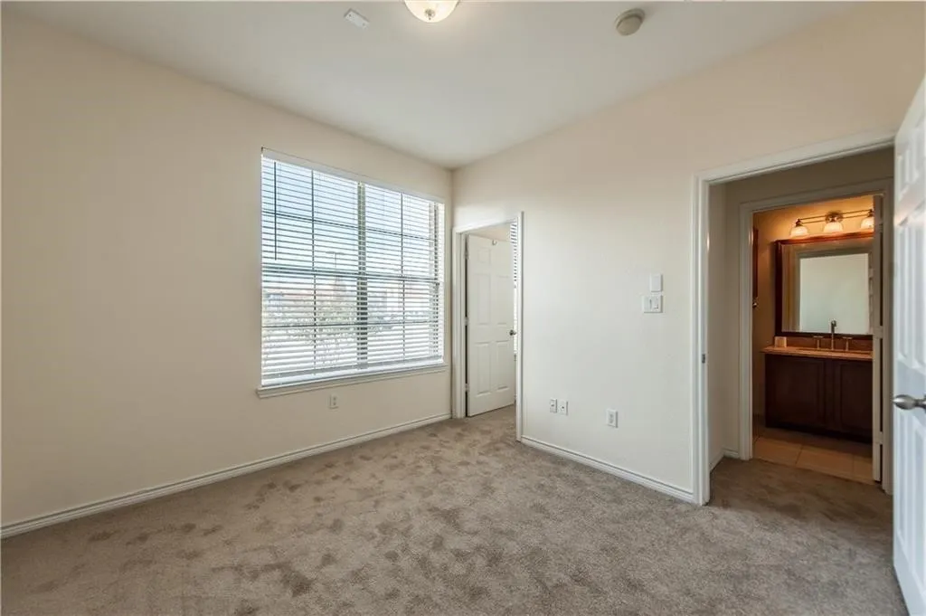 Townhouse For Rent in Dallas County , 2012 Azure Pointe, Richardson, Texas 75080, 2 Bedroom, 2 Bathroom, 2 Garage spaces, 1,497 Sqft, built in 2006, mls#21379533, Real Estate Agent in Richardson, Homes For Rent in Dallas county, Homes For Rent in Richardson, Realtor in Richardson Texas, Real Estate Brokerage Independent Realty Texas, Luminita Cordes Realtor
