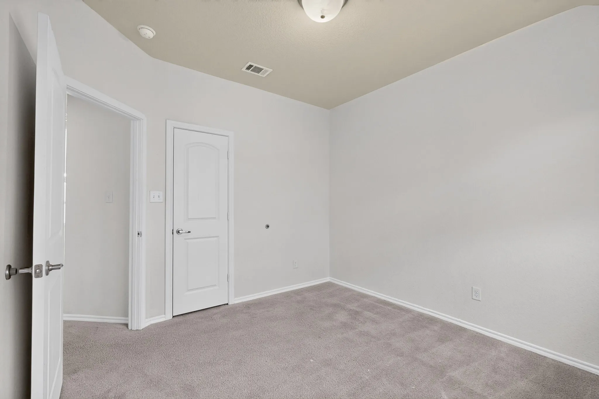 Single Family Residence For Rent in Denton County , 408 Windridge Drive, Little Elm, Texas 75068, 3 Bedroom, 2 Bathroom, 2 Garage spaces, 1,502 Sqft, built in 2014, mls#21341530, Real Estate Agent in Little Elm, Homes For Rent in Denton county, Homes For Rent in Little Elm, Realtor in Little Elm Texas, Real Estate Brokerage Independent Realty Texas, Luminita Cordes Realtor
